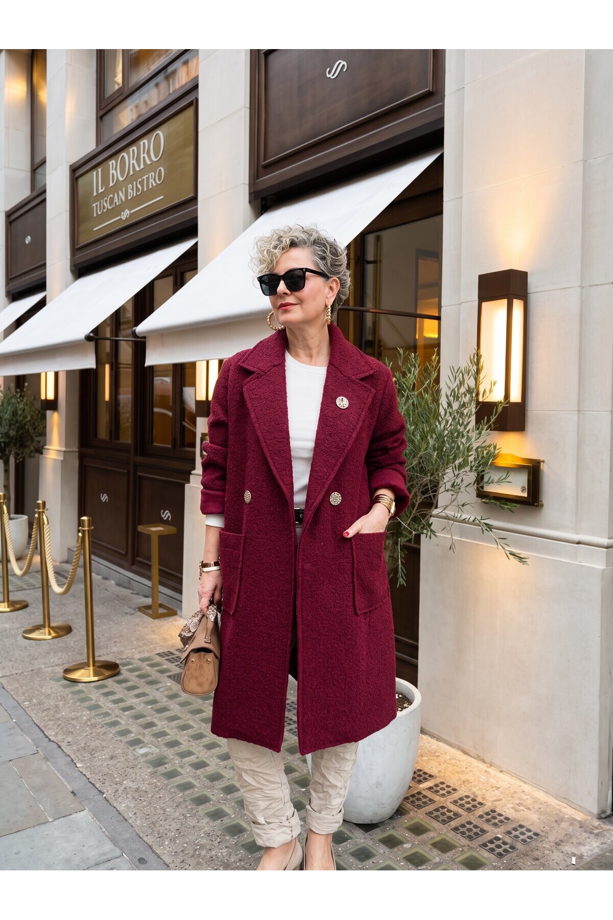 Mella | İthal Broş Detaylı Buklet Dokulu Keçe Uzun Kaban Bordo