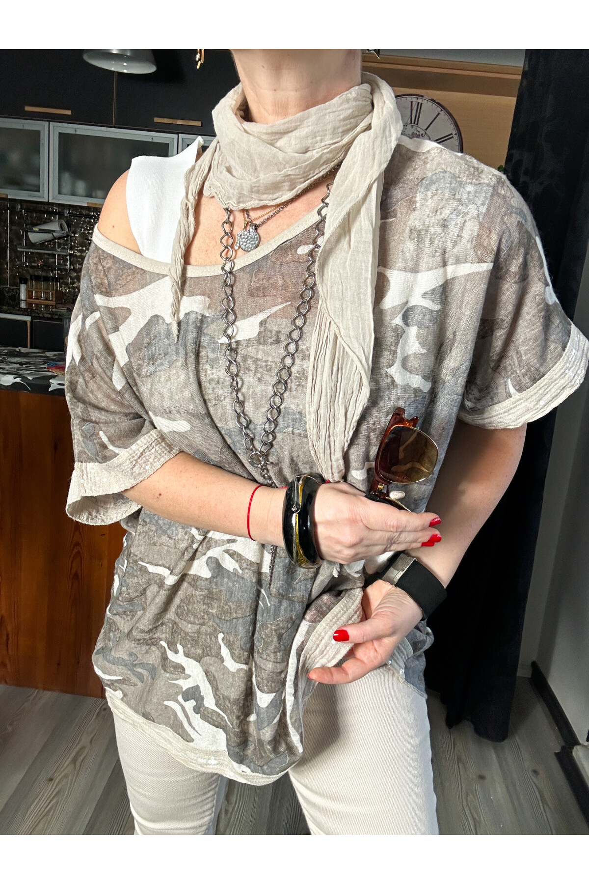 Mamma Mia Fularlı Etek Pul Kamuflaj Bluz Bej