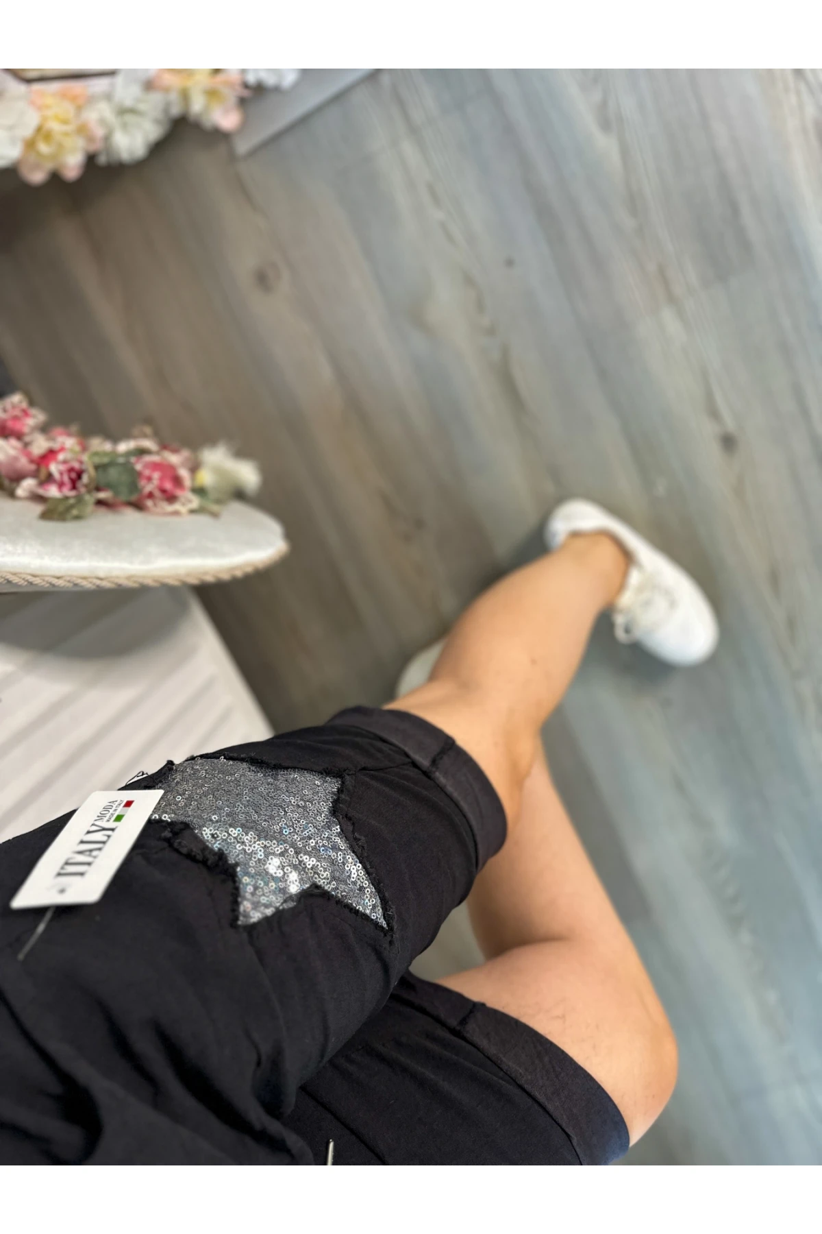 Matta İtalyan Yıldızlı Şort Siyah