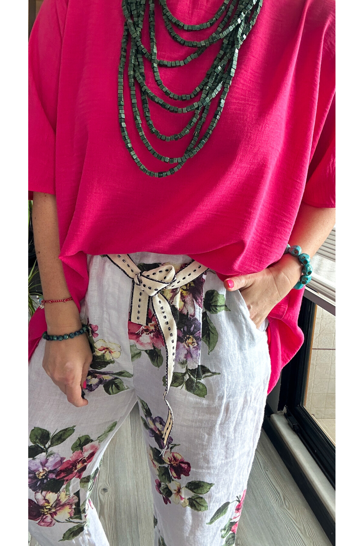 Delli İtalyan Çiçek Desen Beyaz Keten Pantolon