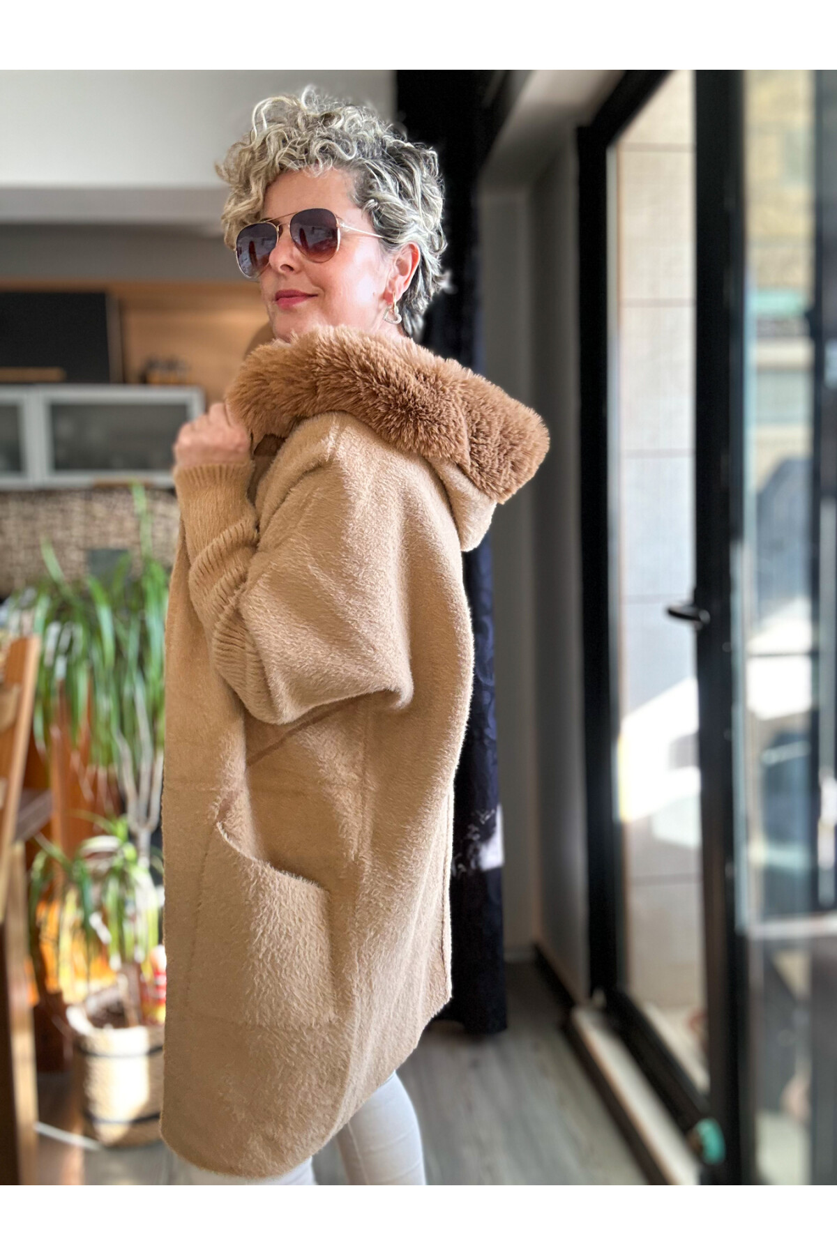 Etrusco İthal Angore Kürk Kapşon Cep Çizgi Detay Ceket Camel