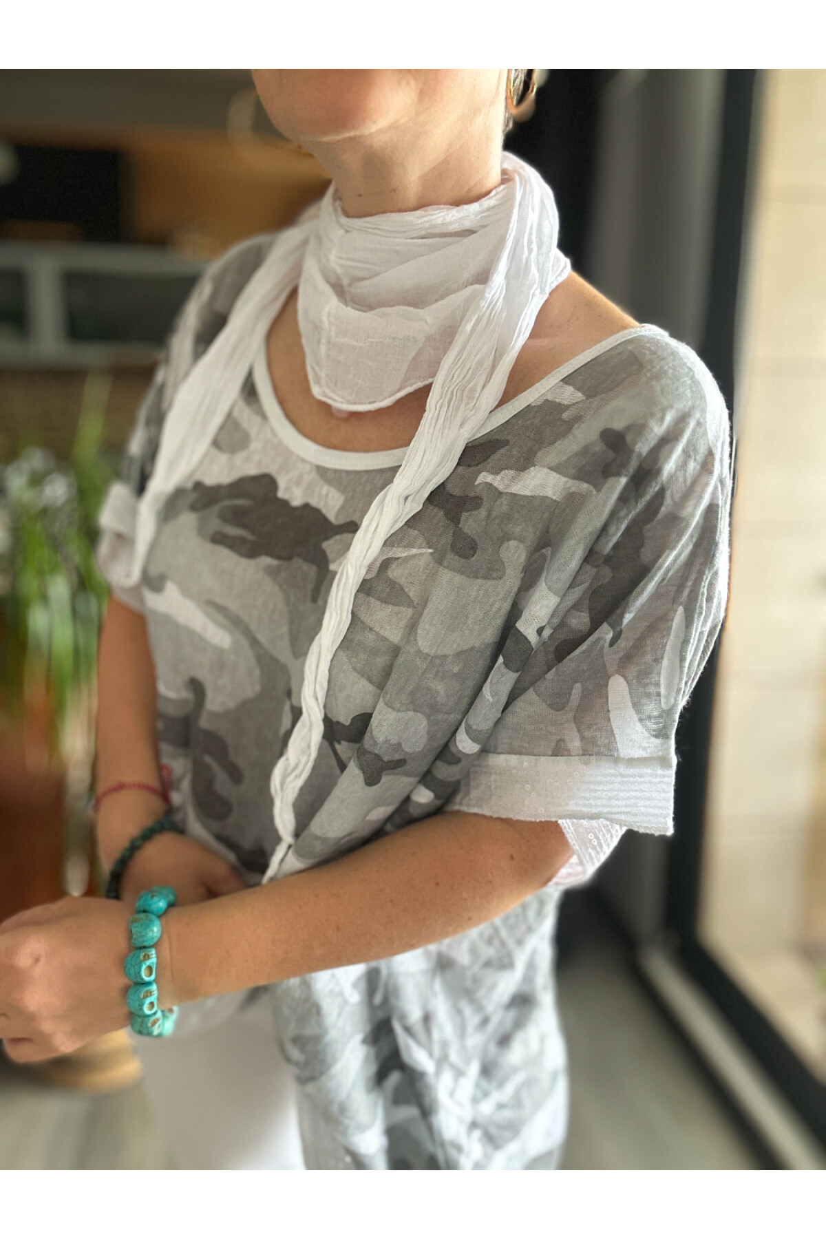 Mamma Mia Fularlı Etek Pul Kamuflaj Bluz Beyaz