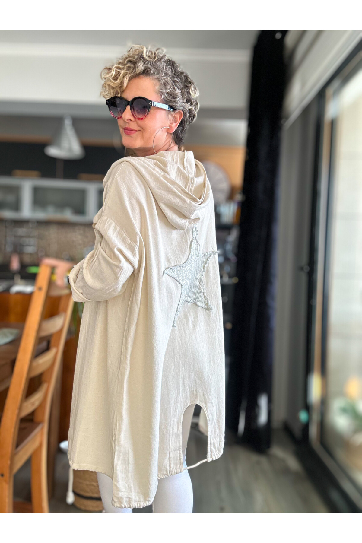 Que Tasarım Arka Star Pul Detay Kapşon Ceket Ekru