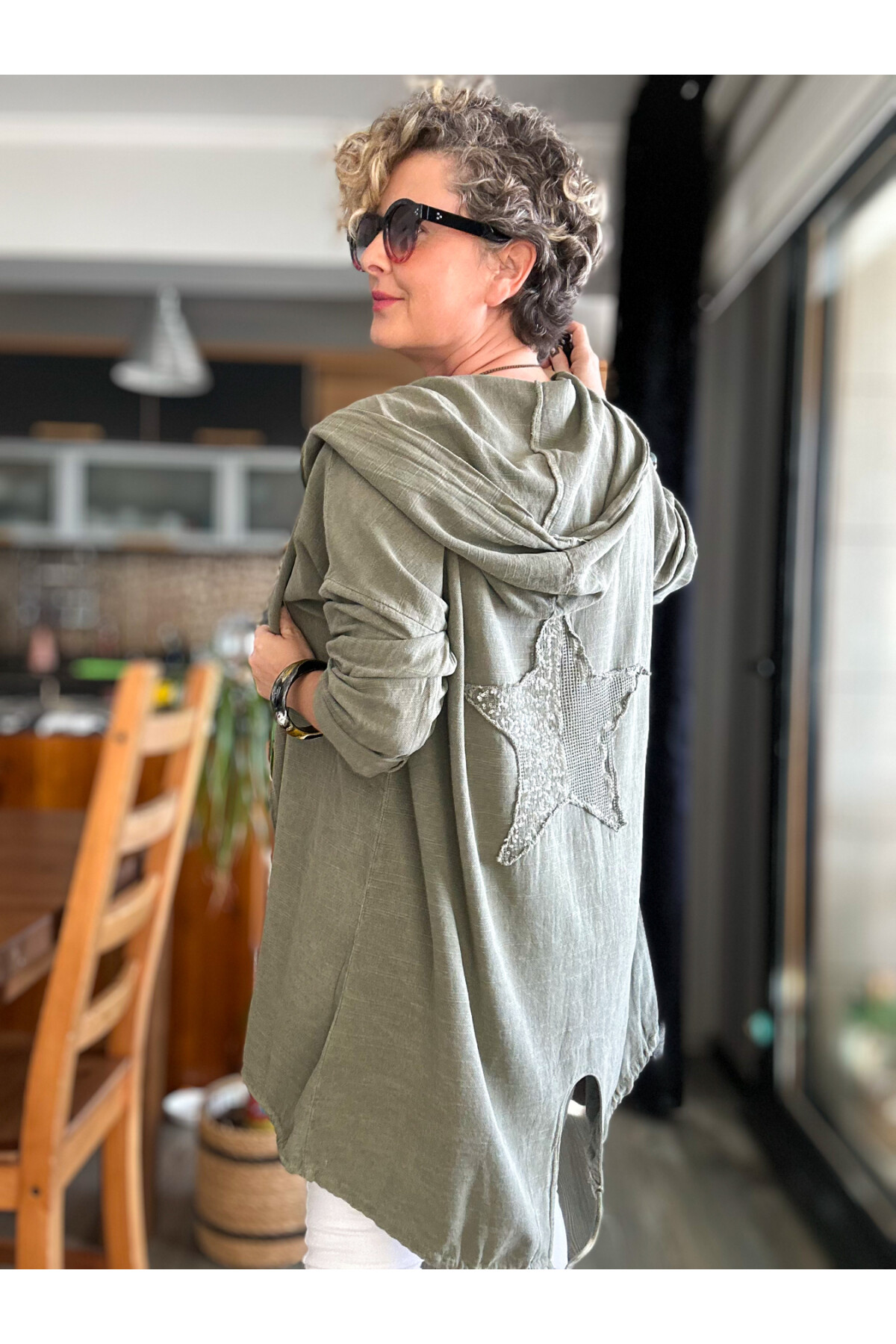 Que Tasarım Arka Star Pul Detay Kapşon Ceket Haki Yeşil