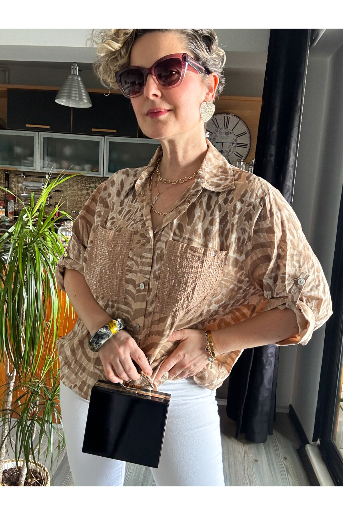 Vespa Leopar Pul Detaylı Tasarım Gömlek Vizon