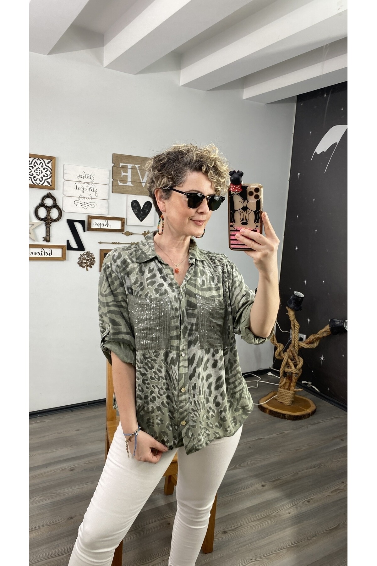 Cento Leopar Pul Detaylı Tasarım Gömlek Haki