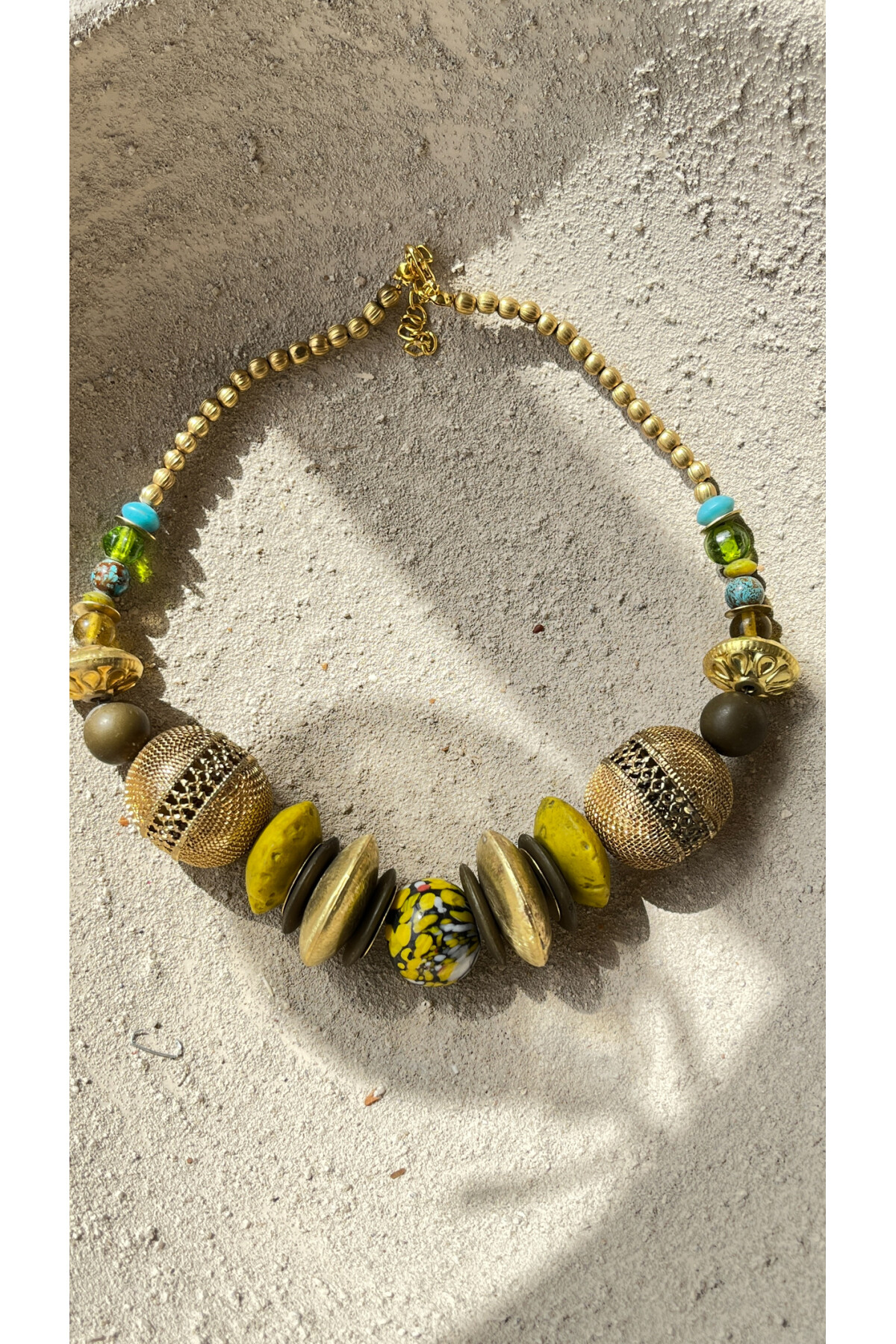 Cintura  Pirinç Cam Etnik Kolye Safran