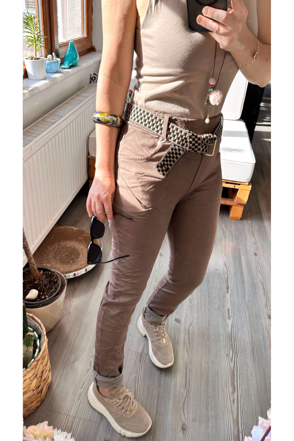 Dani İtalyan Kemer Detaylı Sihirli Pantolon Vizon