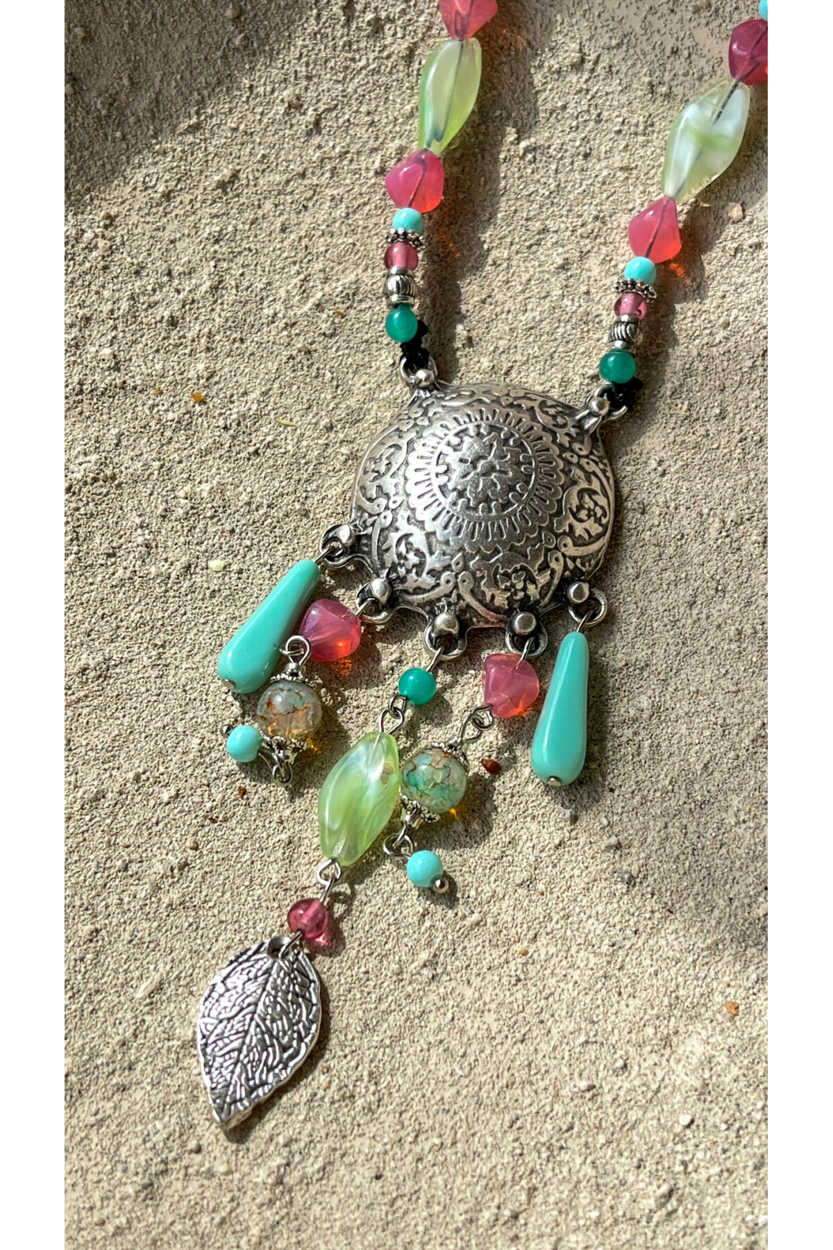 Gants Pirinç Cam Etnik Kolye