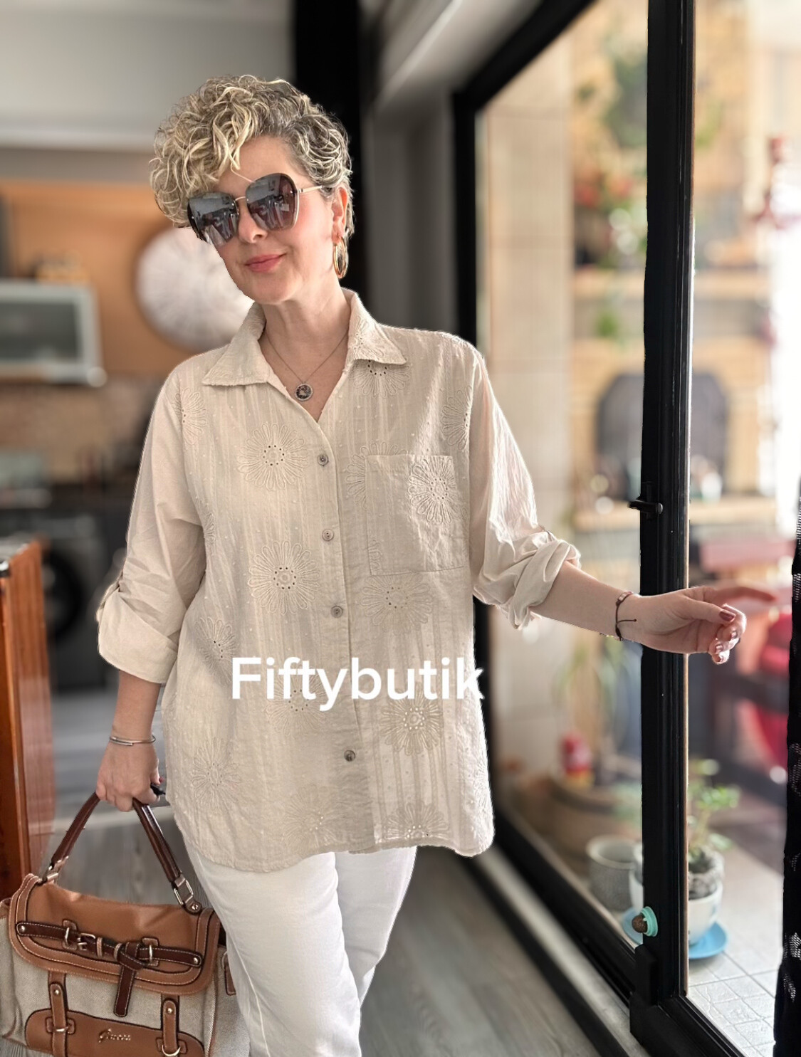 Gesso İtalyan Çiçek Fisto Detay Gömlek Beige