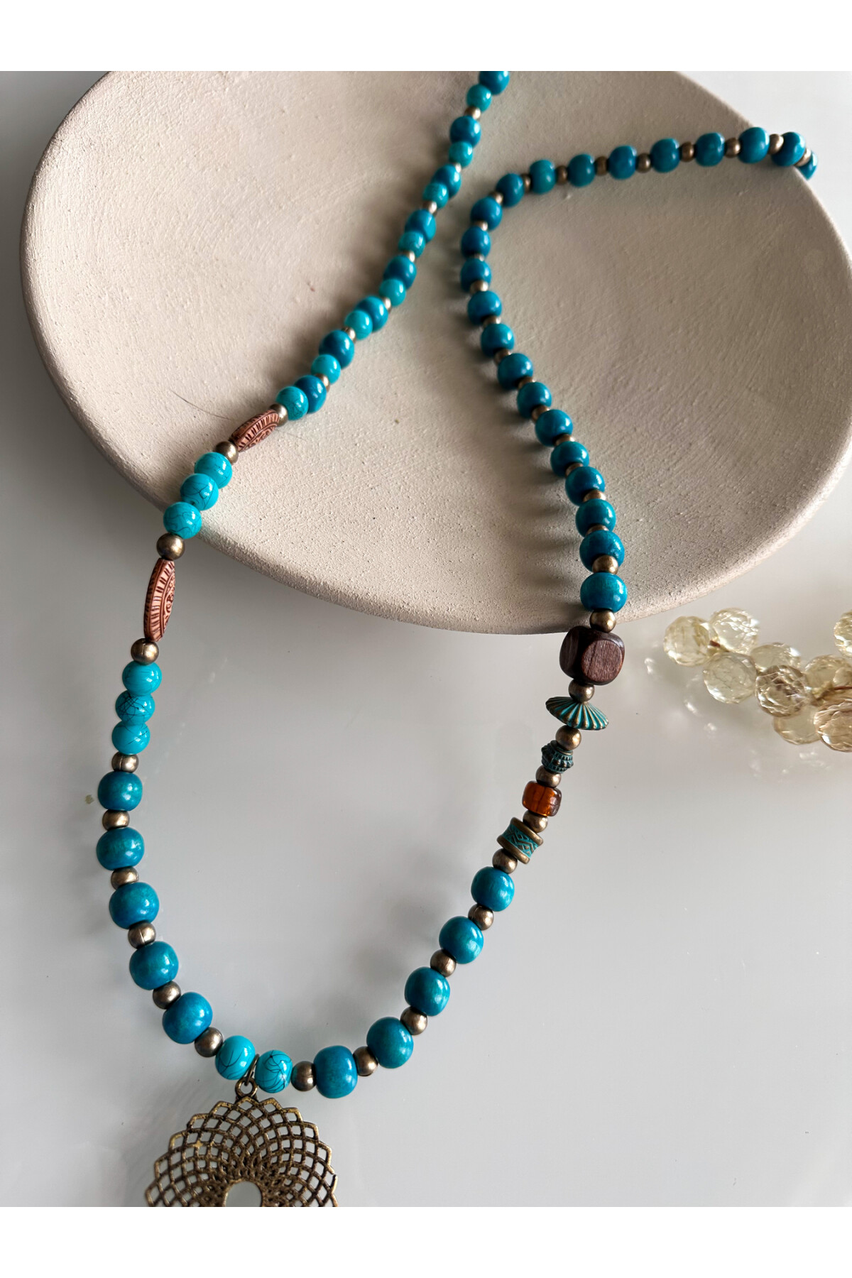 Lava Cam Göbeği Tahta Tasarım Kolye