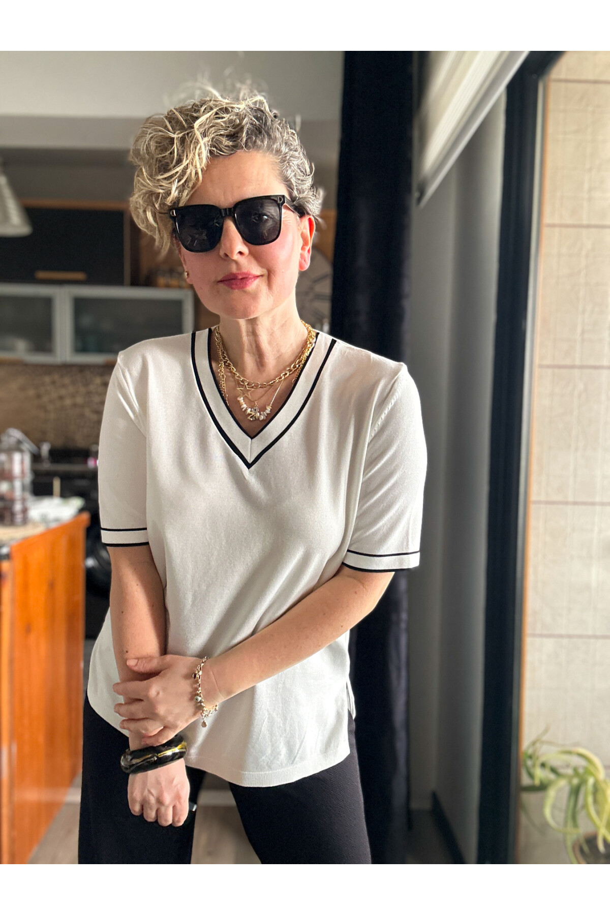 Orfe V Yaka Ve Kol Çizgili Triko Bluz Ekru