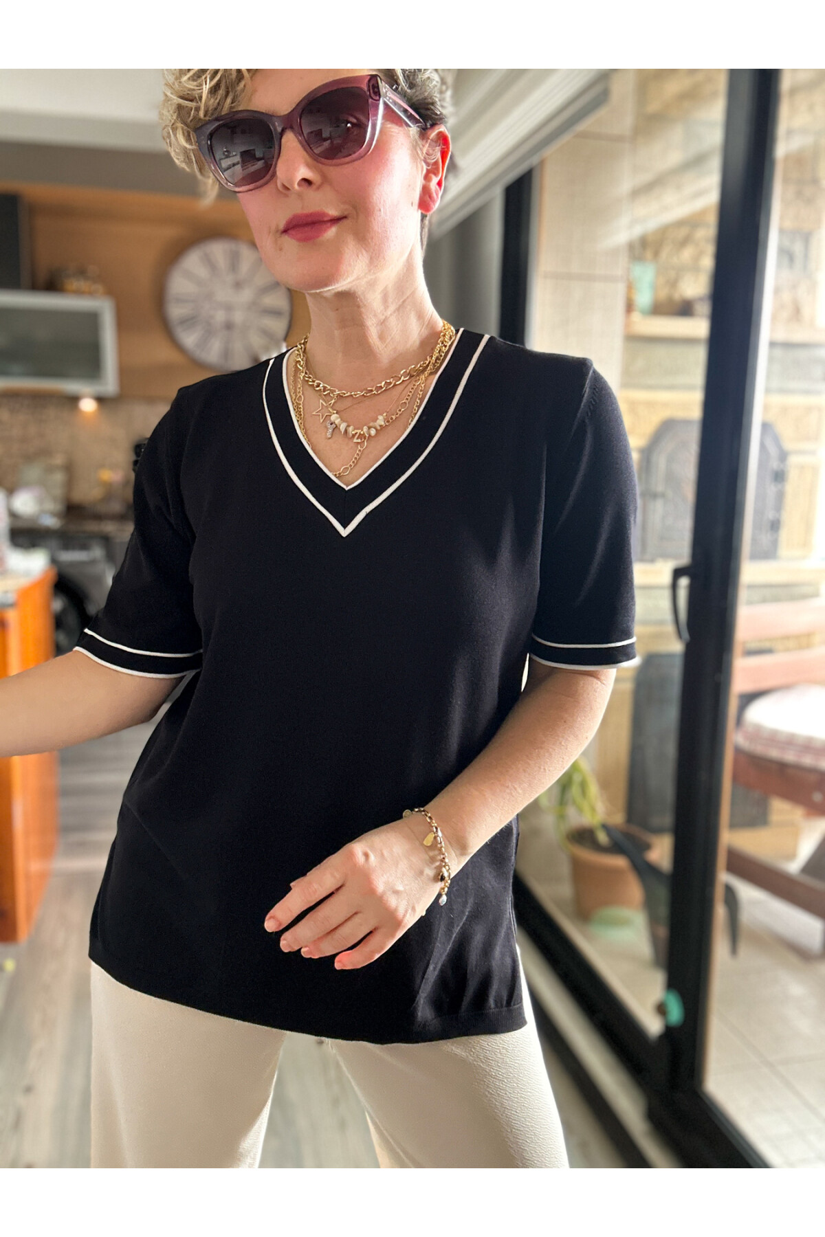 Orfe V Yaka Ve Kol Çizgili Triko Bluz Siyah