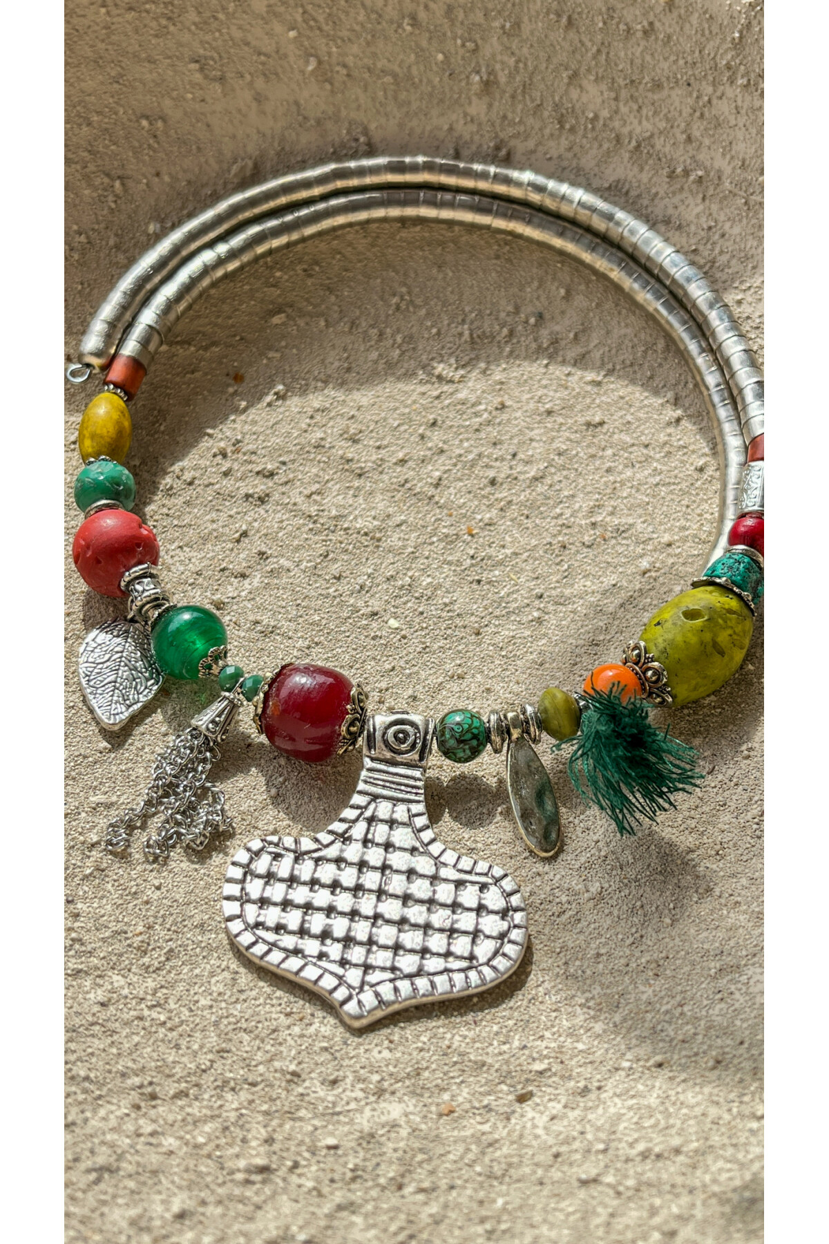 Pria Pirinç Cam Etnik Kolye