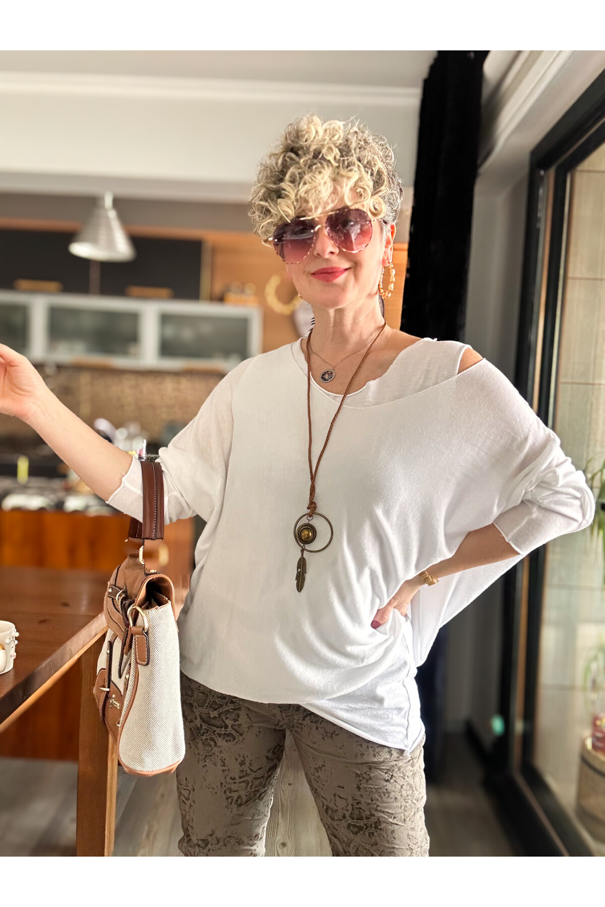 Sista Kolye Detay İtalyan Triko Bluz Bianco