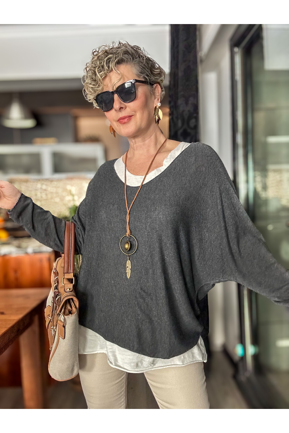 Sista Kolye Detay İtalyan Triko Bluz Nero