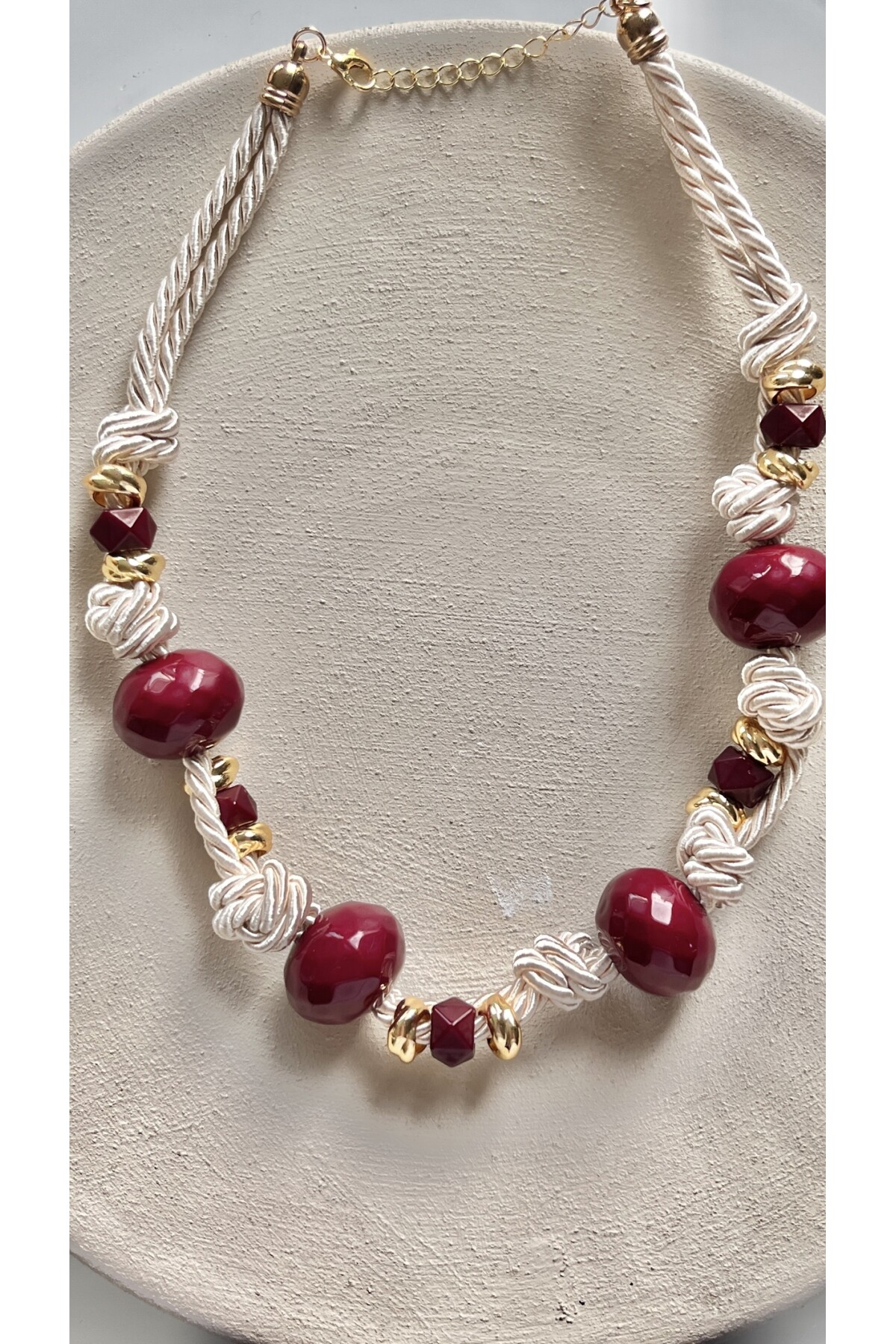 Belora Hasır İp Detay Kolye