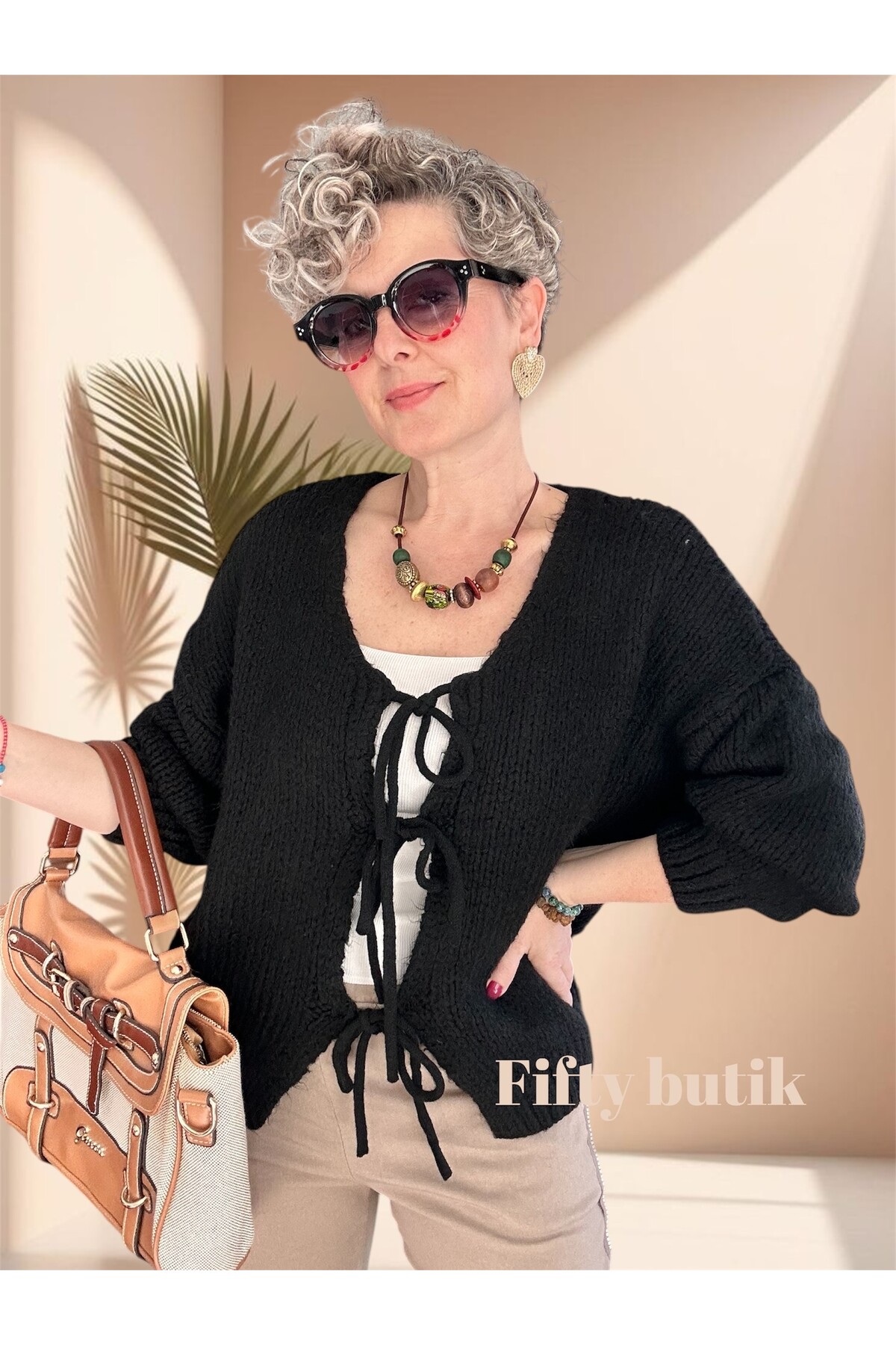 Blum Tasarım Bağcıklı Yün Hırka Siyah