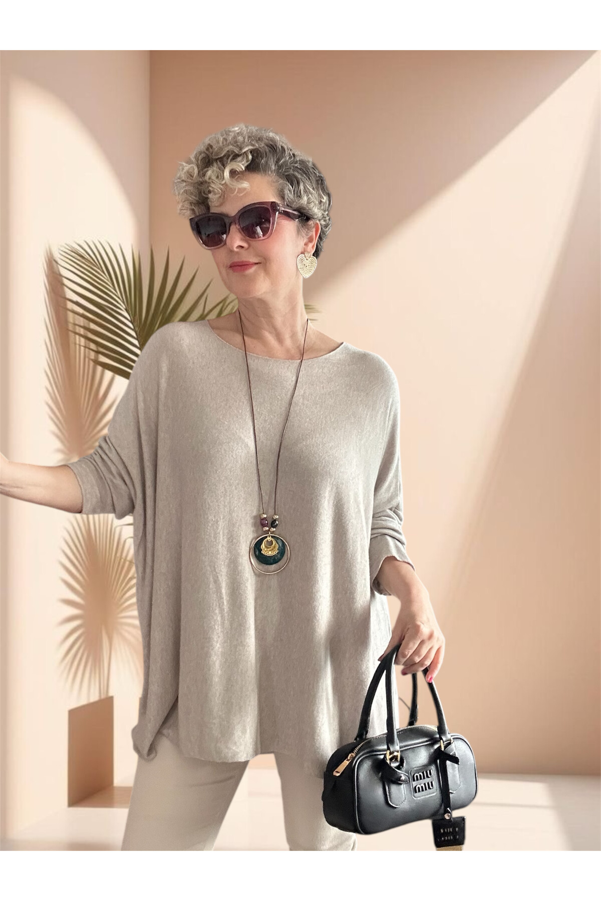 Botte İthal Kolyeli Salaş Triko Bluz Beige