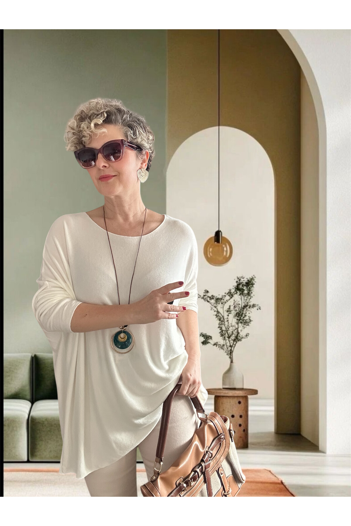 Botte İthal Kolyeli Salaş Triko Bluz White