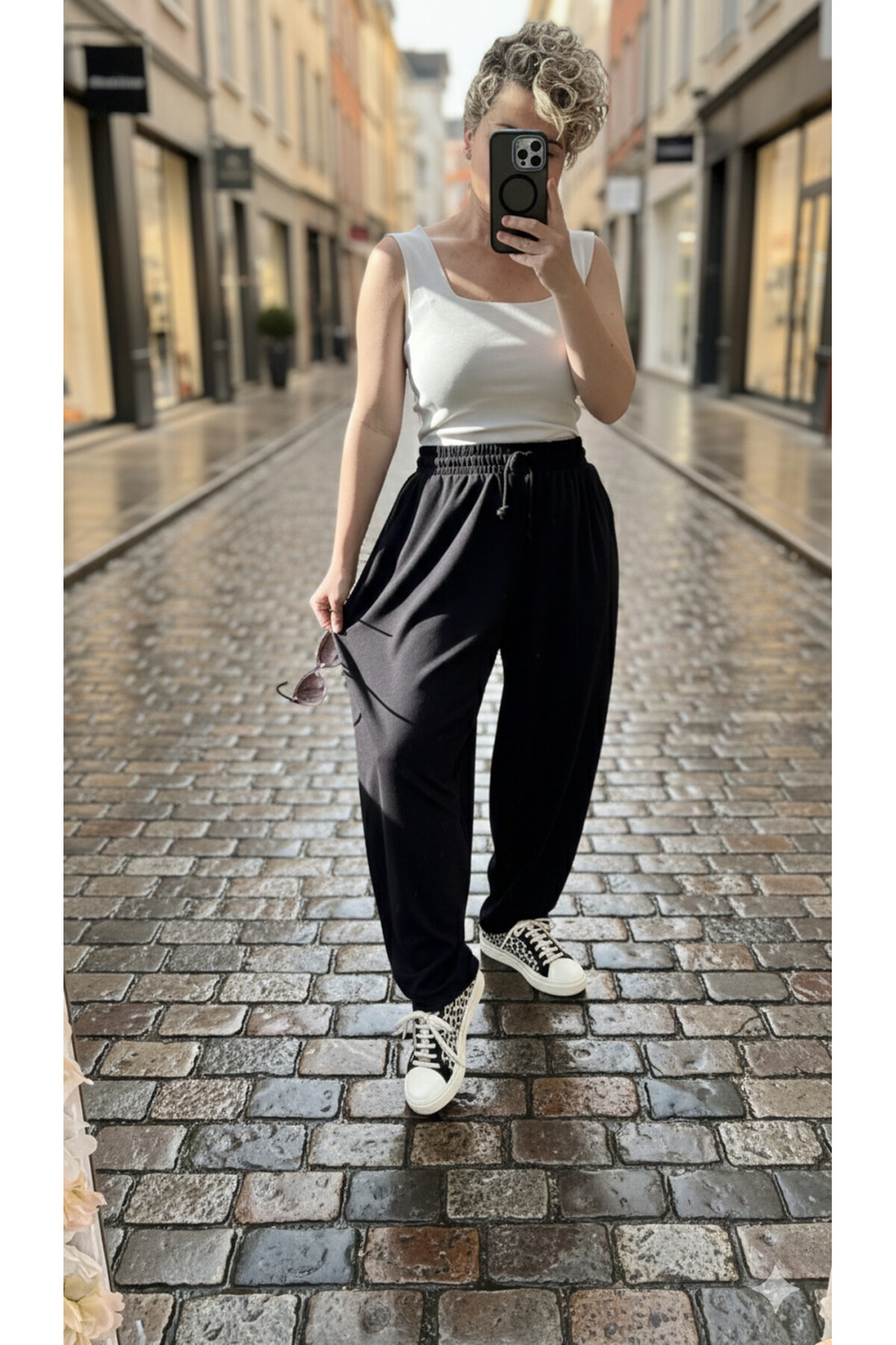 Celti Tasarım Garnili Kapşonlu Takım Siyah