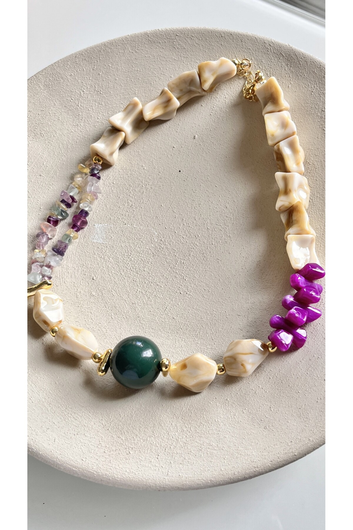 Elenya Doğal Taş Detay Kolye