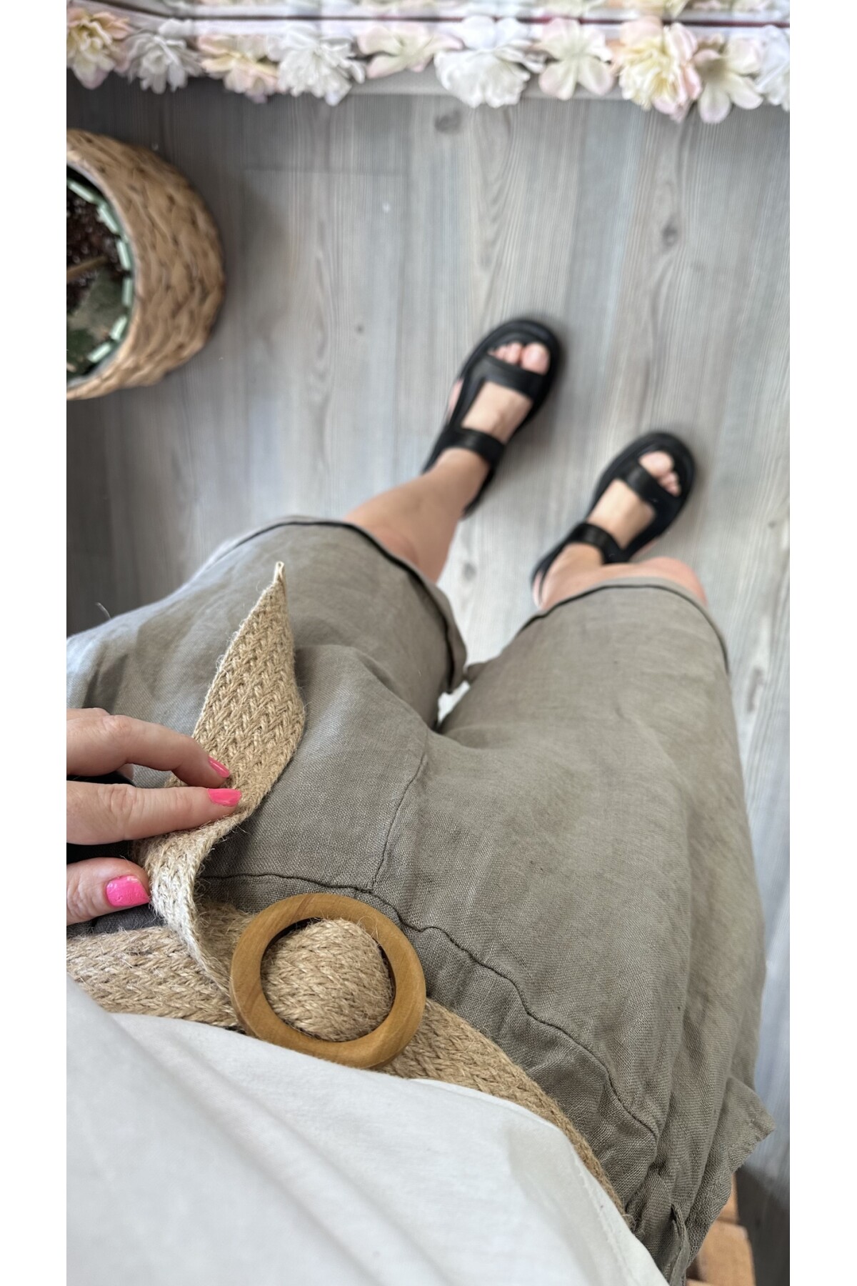 Lenasso İtalyan Stil Hasır Kemerli Keten Şort Vizon