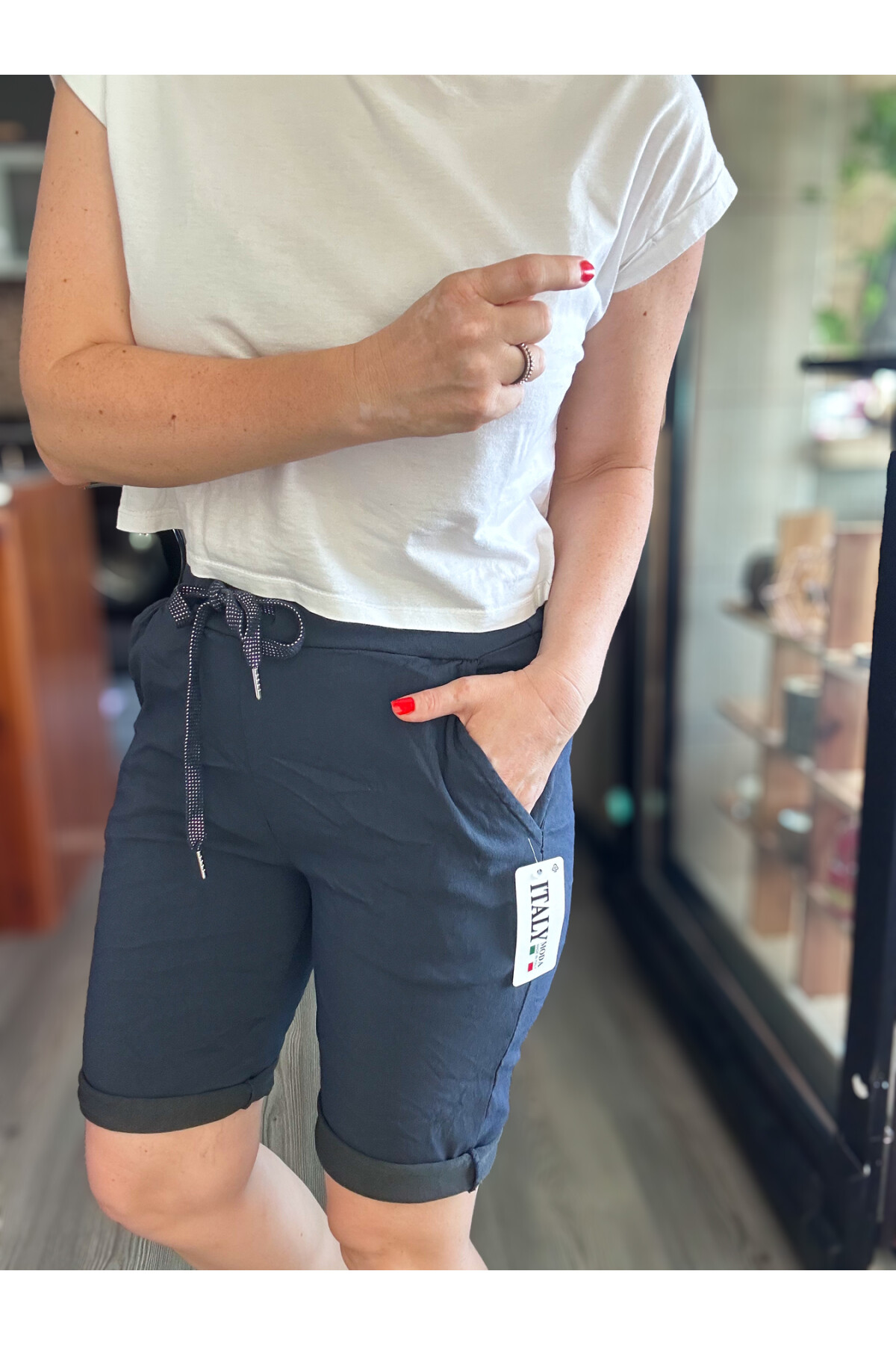 Menton  İtalyan Stil Likralı Şort Lacivert