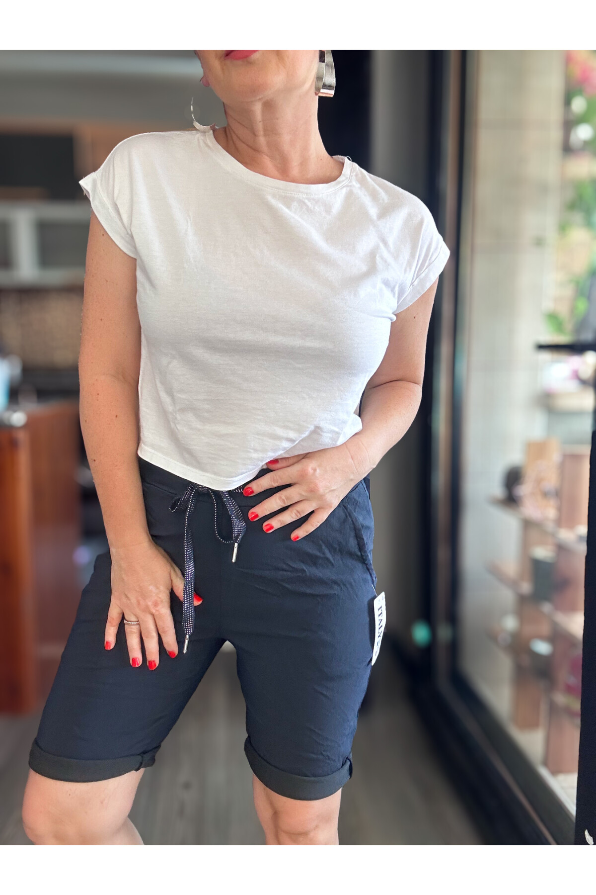 Menton  İtalyan Stil Likralı Şort Lacivert