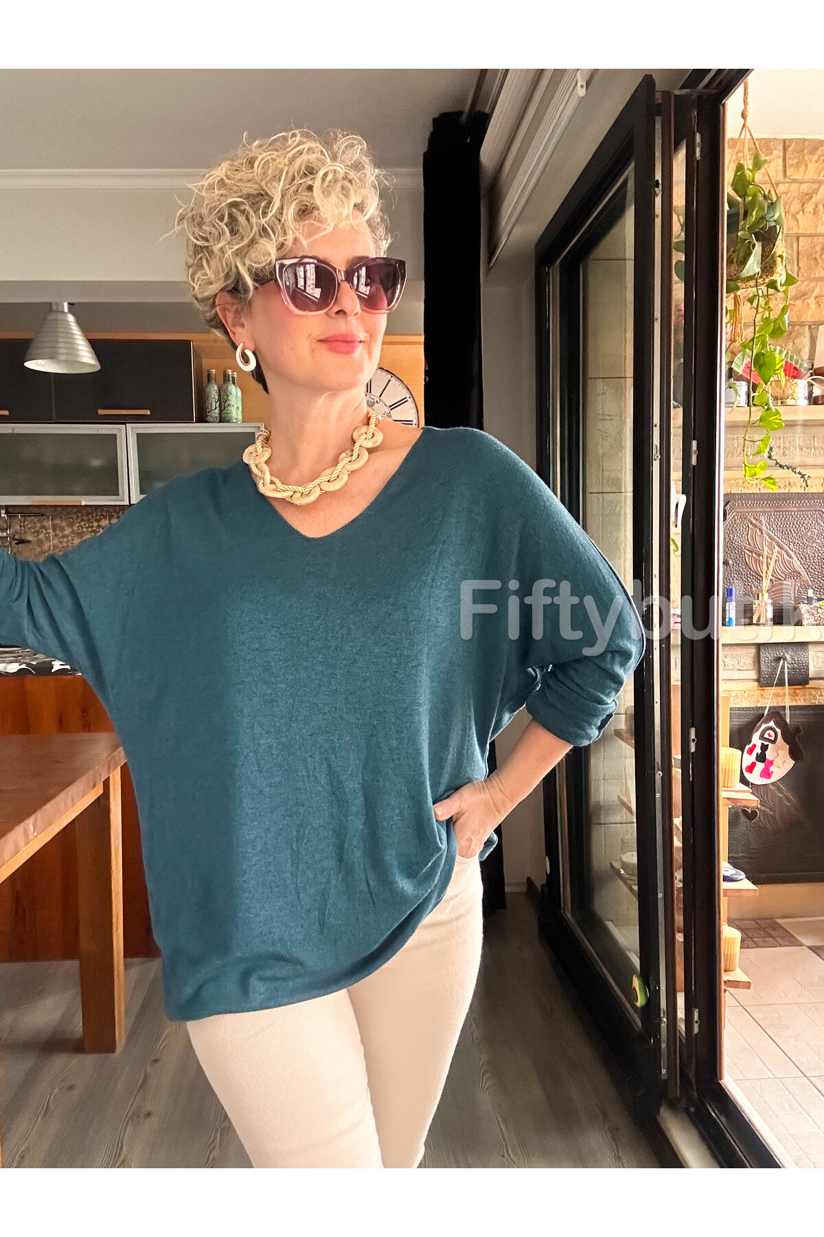 Nonna İthal V Yaka Tasarım Triko Cam Göbeği