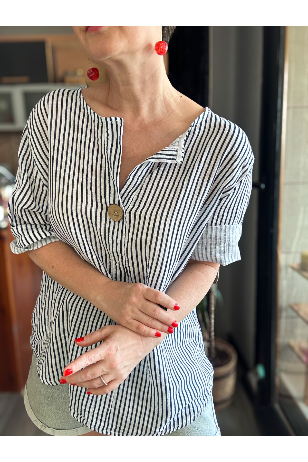 Rimmi İtalyan Çizgili Düğme Detay Bluz Beyaz