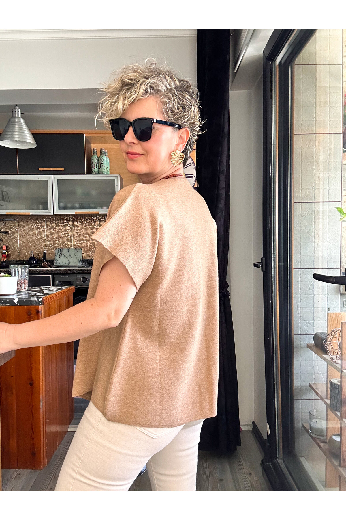 Tasarım Asimetrik Kesim Triko Yelek Camel