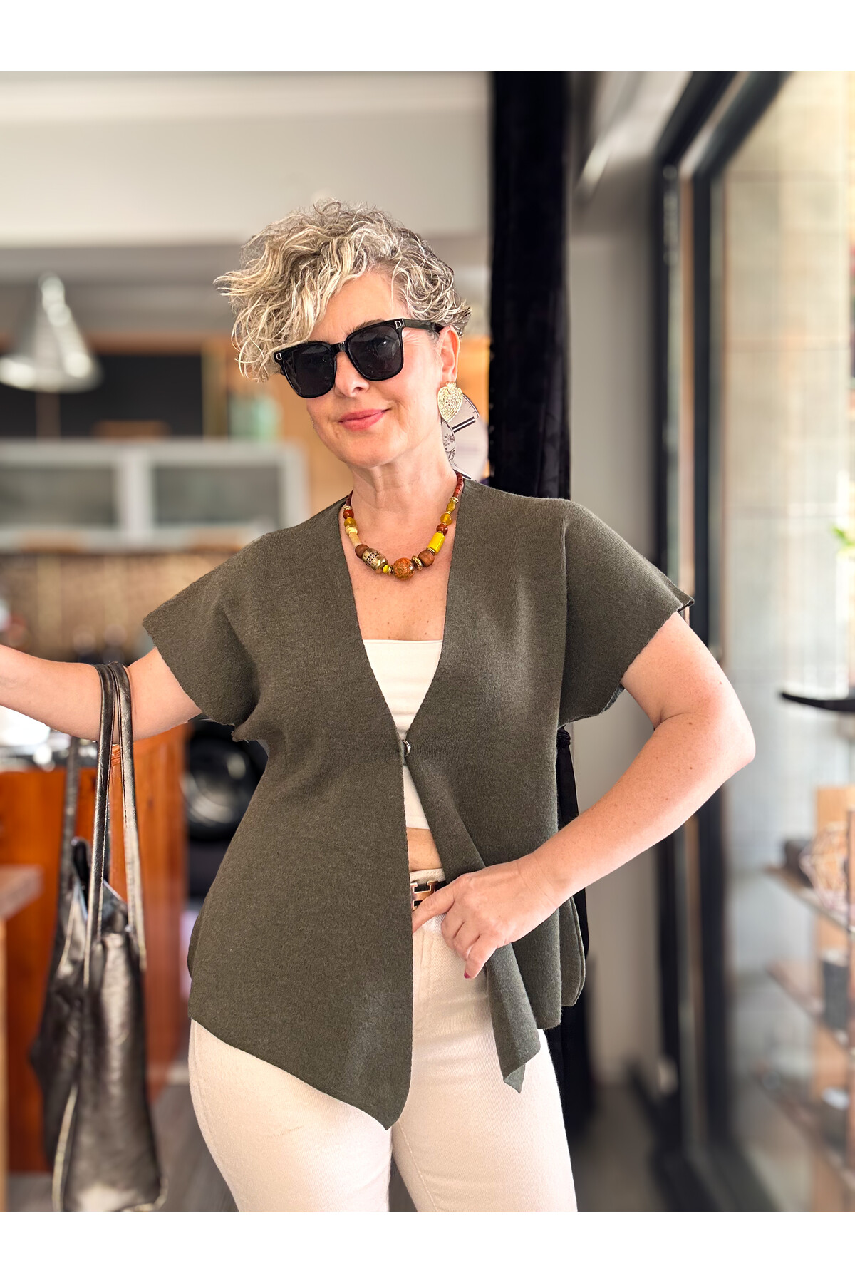 Tasarım Asimetrik Kesim Triko Yelek Haki