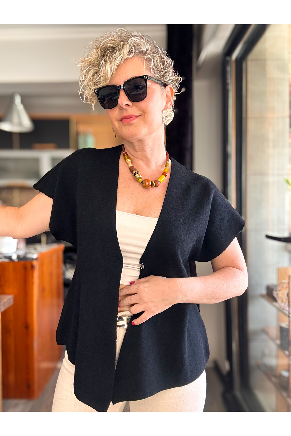 Tasarım Asimetrik Kesim Triko Yelek Siyah