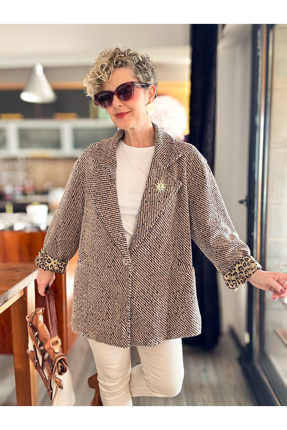 Tigre Çizgili Broşlu Leopar Astarlı Ceket Camel