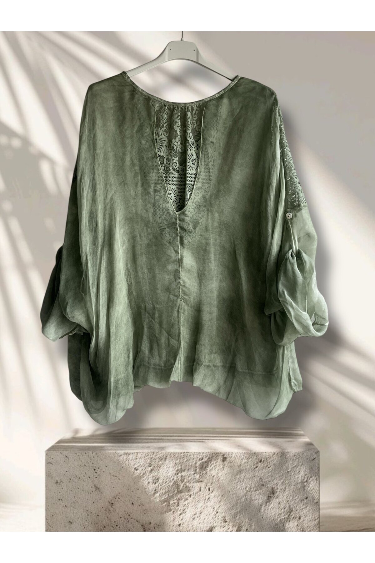 Vessa İtalyan Seri Nakışlı Premium İpek Bluz Su Yeşili