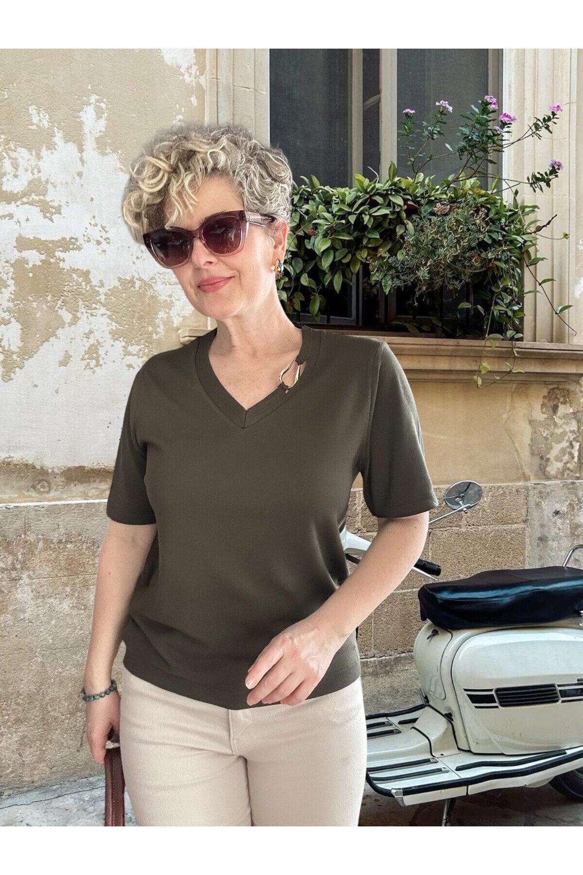 Auro Metal Toka Detaylı V Yaka Triko Bluz Haki