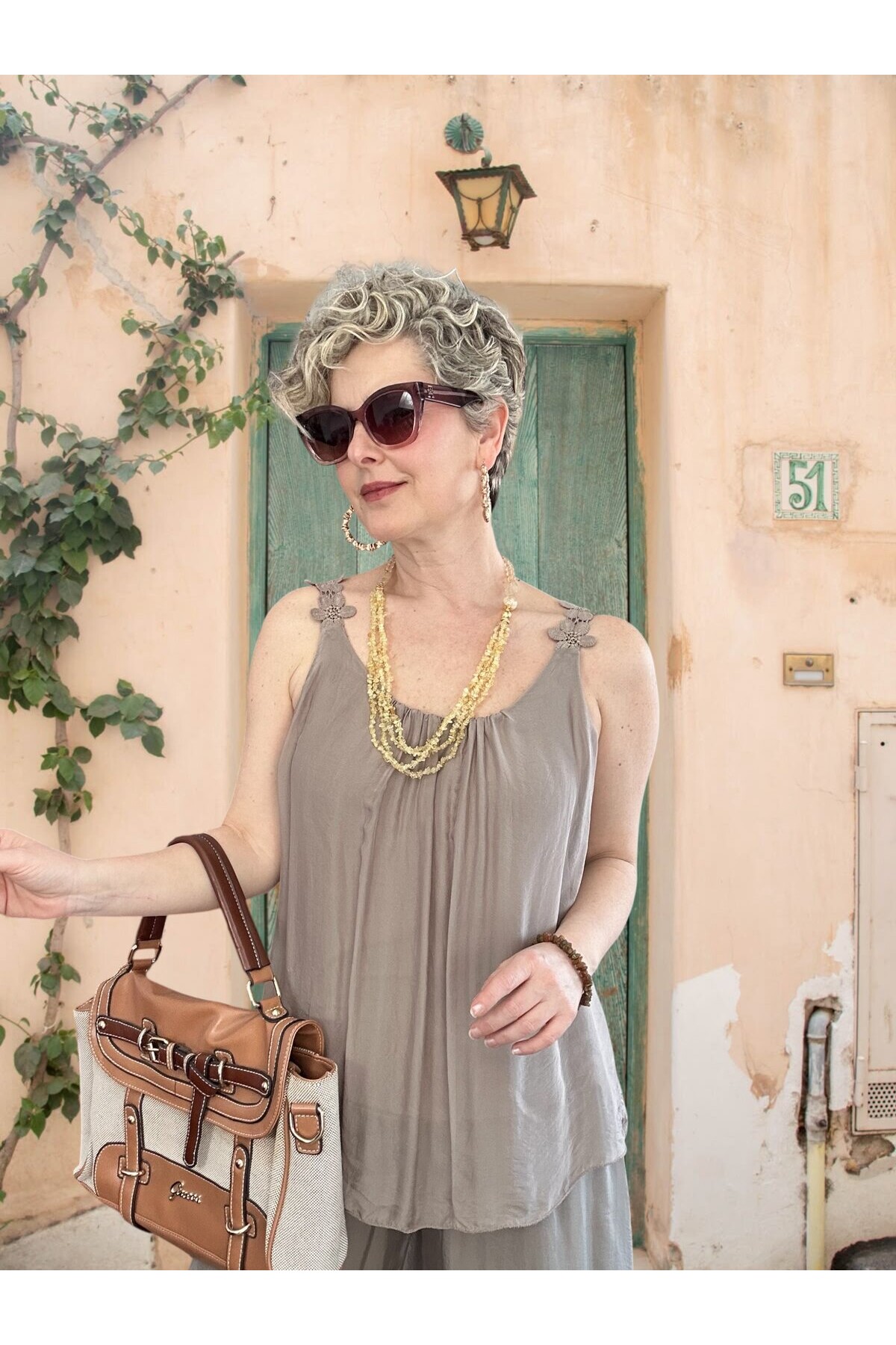 Marta İtalyan  İpek Karışımlı Çiçek Detaylı Bluz Vizon