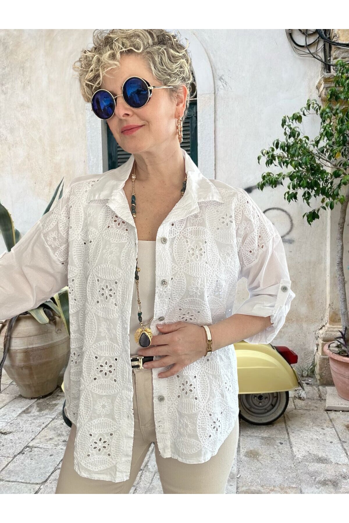 Mayya İtalyan Çiçek Fisto Detaylı Gömlek Beyaz