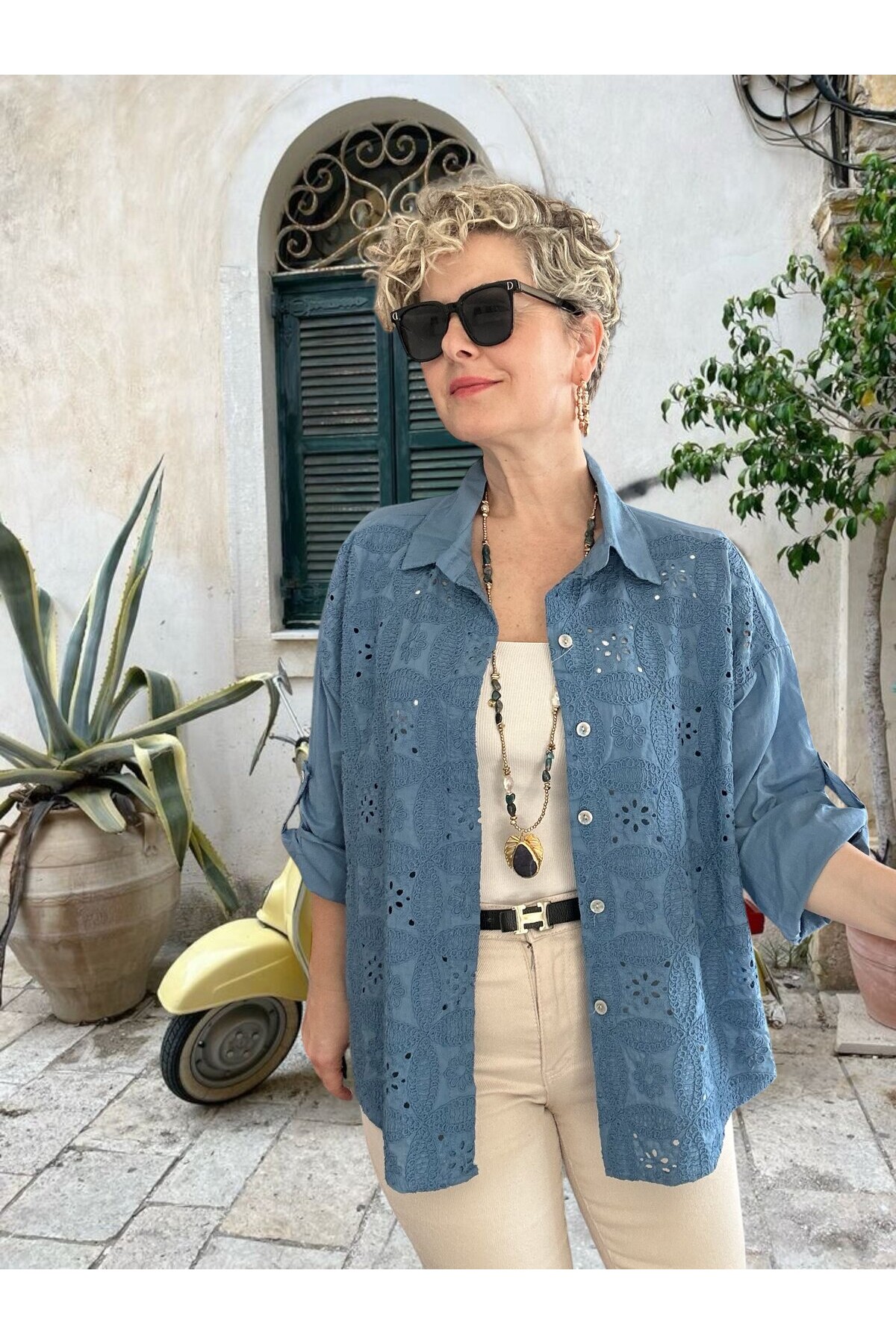 Mayya İtalyan Çiçek Fisto Detaylı Gömlek İndigo Mavi