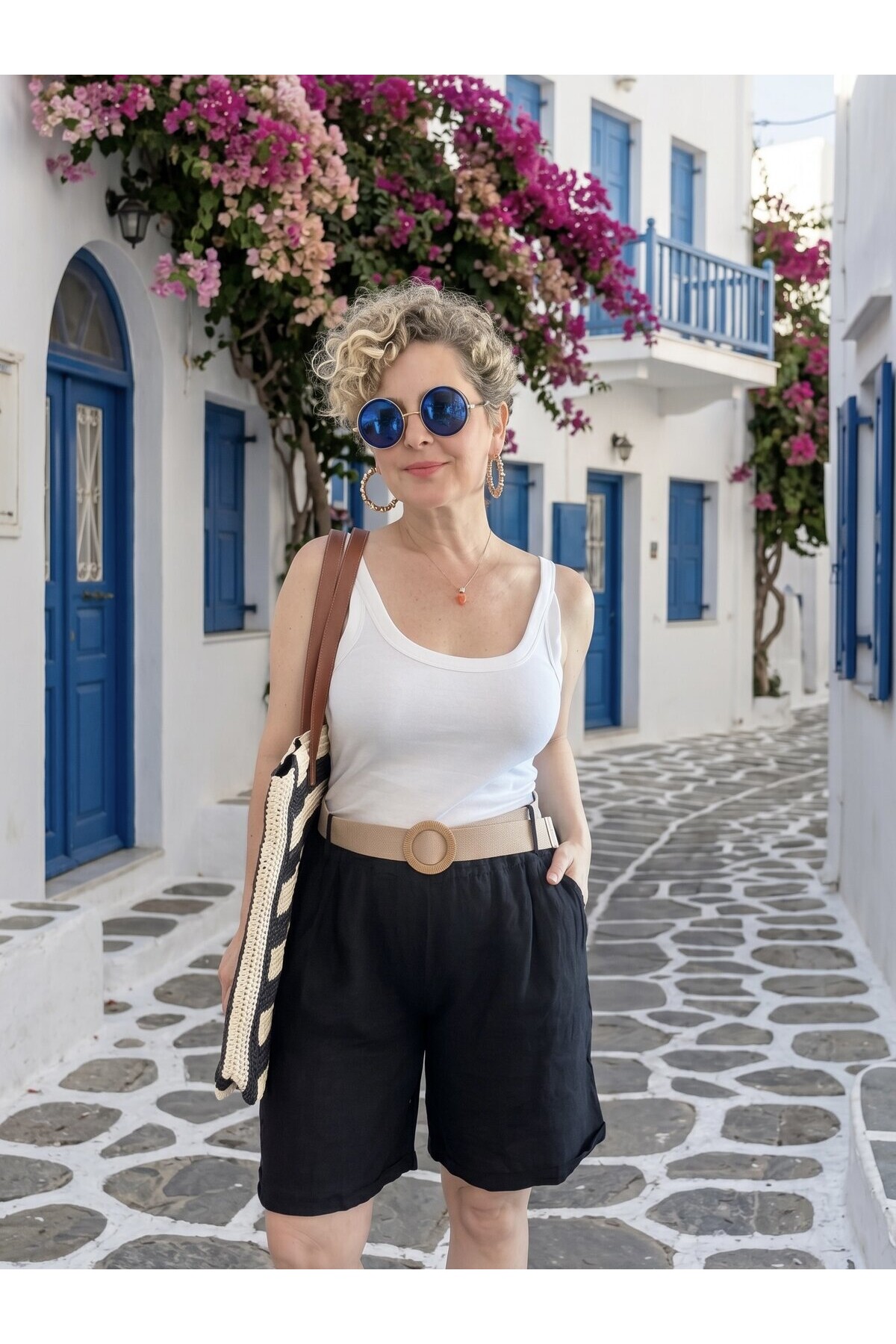 Mira | İtalyan Kemerli %100 Linen Şort Siyah
