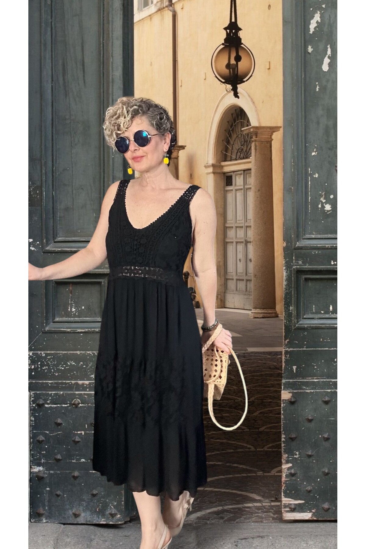 Pizzo İtalyan Brode İşlemeli Elbise Siyah