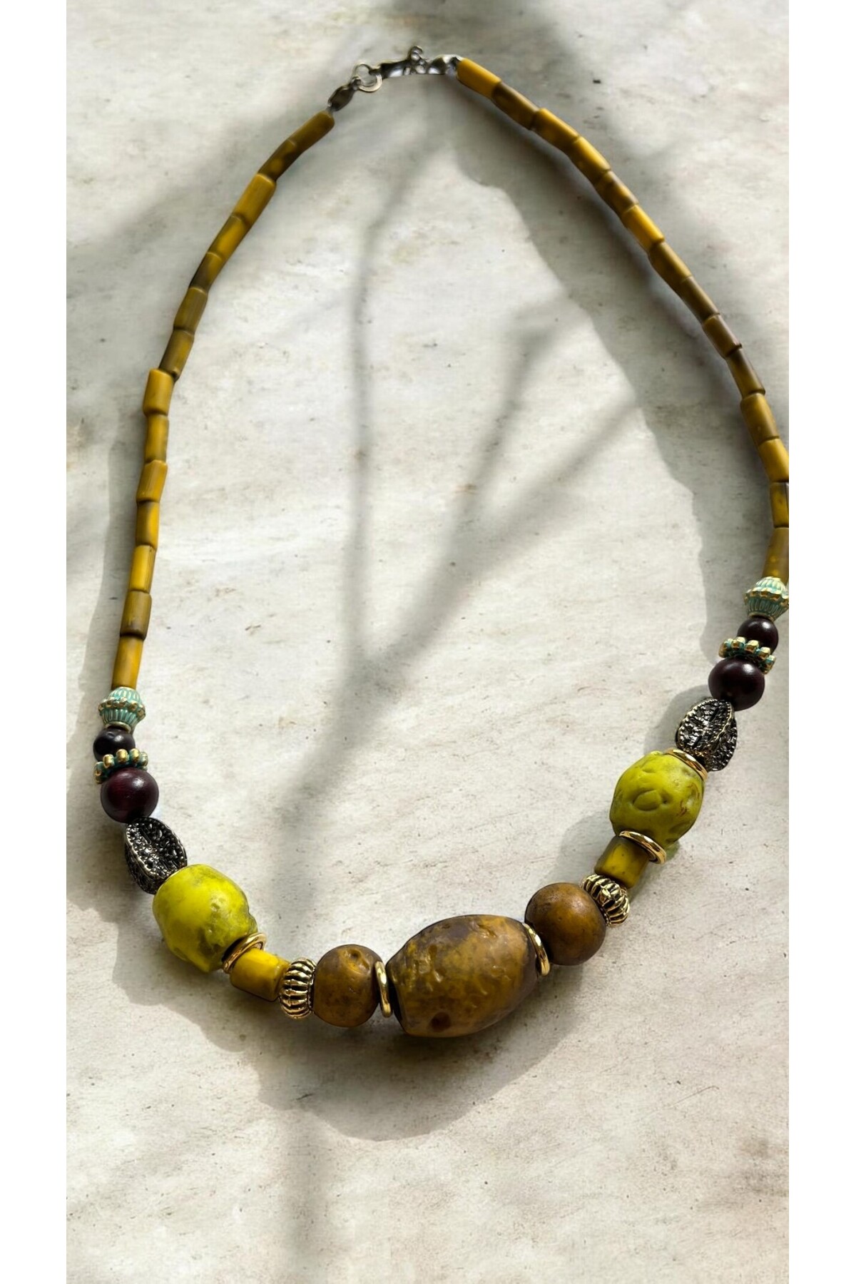 Ragis Pirinç Cam Etnik Kolye Hardal