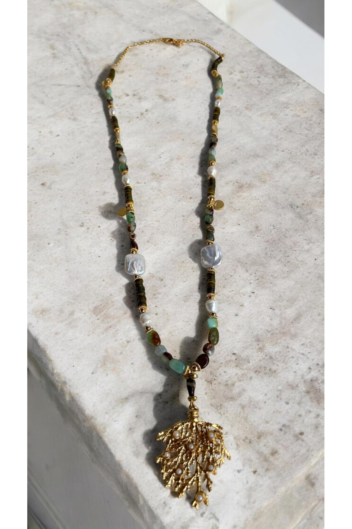 Three VIP Doğal Taş Kolye