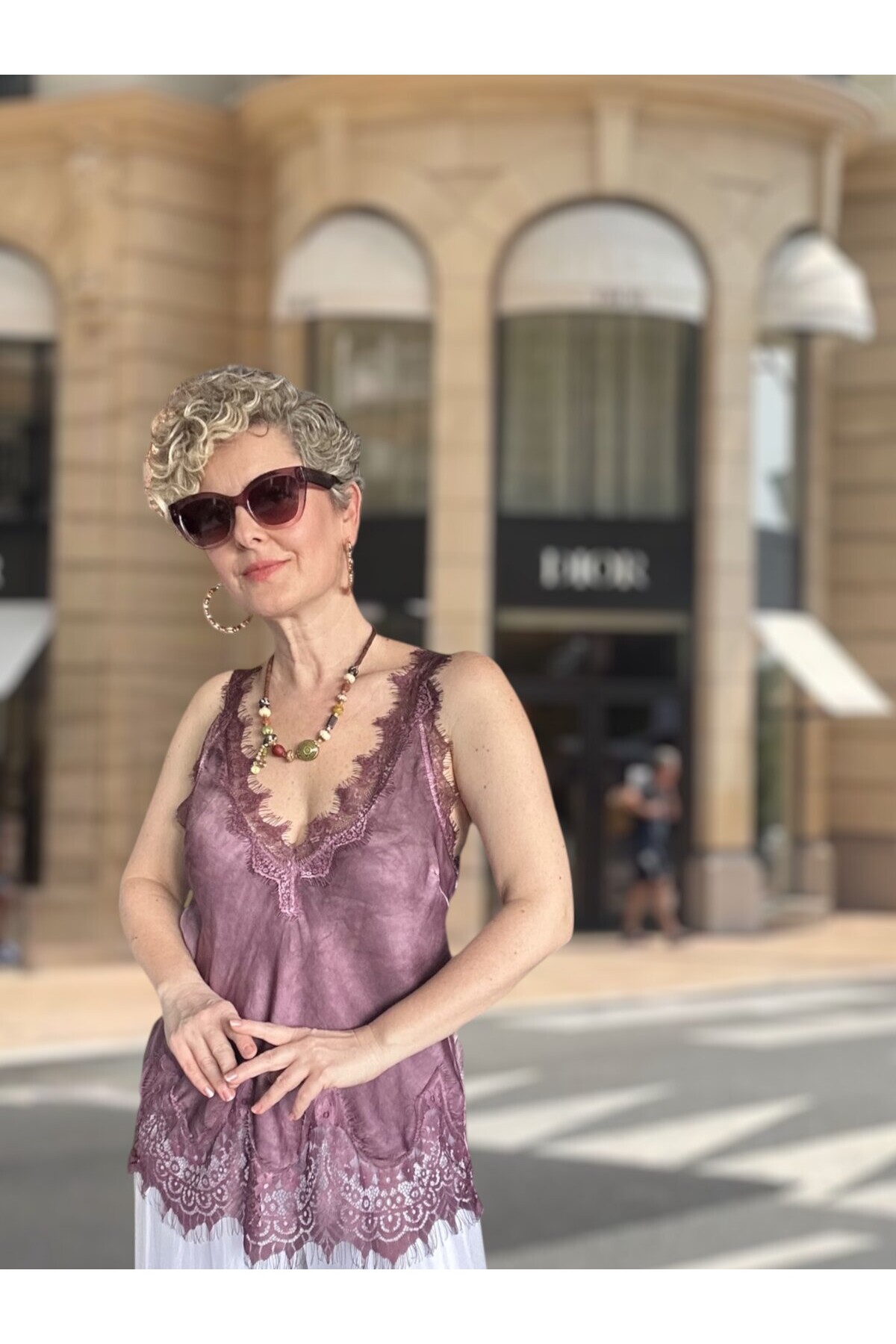 Senza Dantel Detaylı Premium Saten V Yaka Bluz Mürdüm