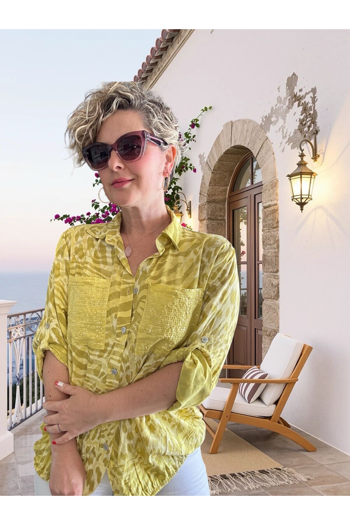 Vespa Cep Pul Detaylı Desenli Tasarım Gömlek Giallo