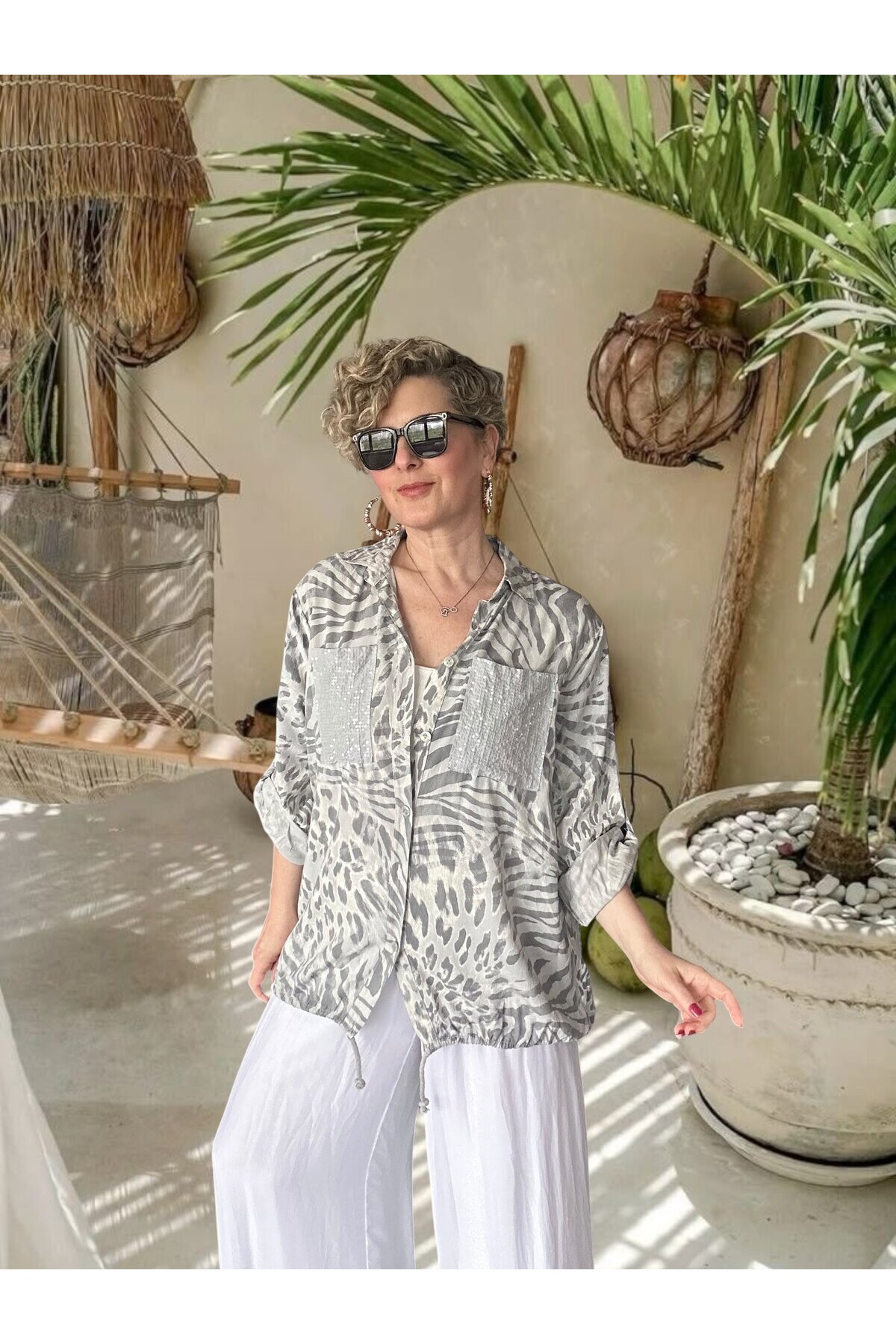 Vespa Cep Pul Detaylı Desenli Tasarım Gömlek Grigio Chiaro