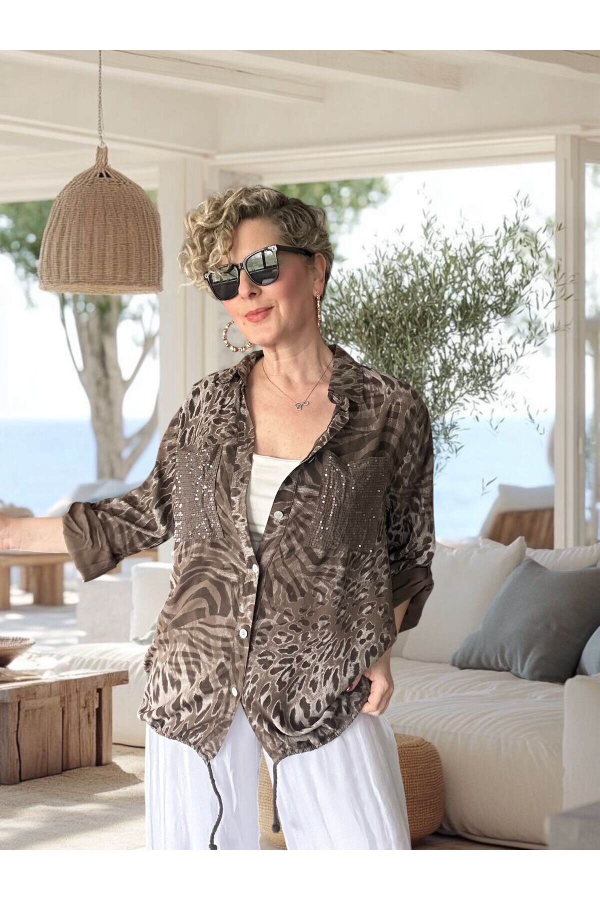 Vespa Cep Pul Detaylı Desenli Tasarım Gömlek Marrone