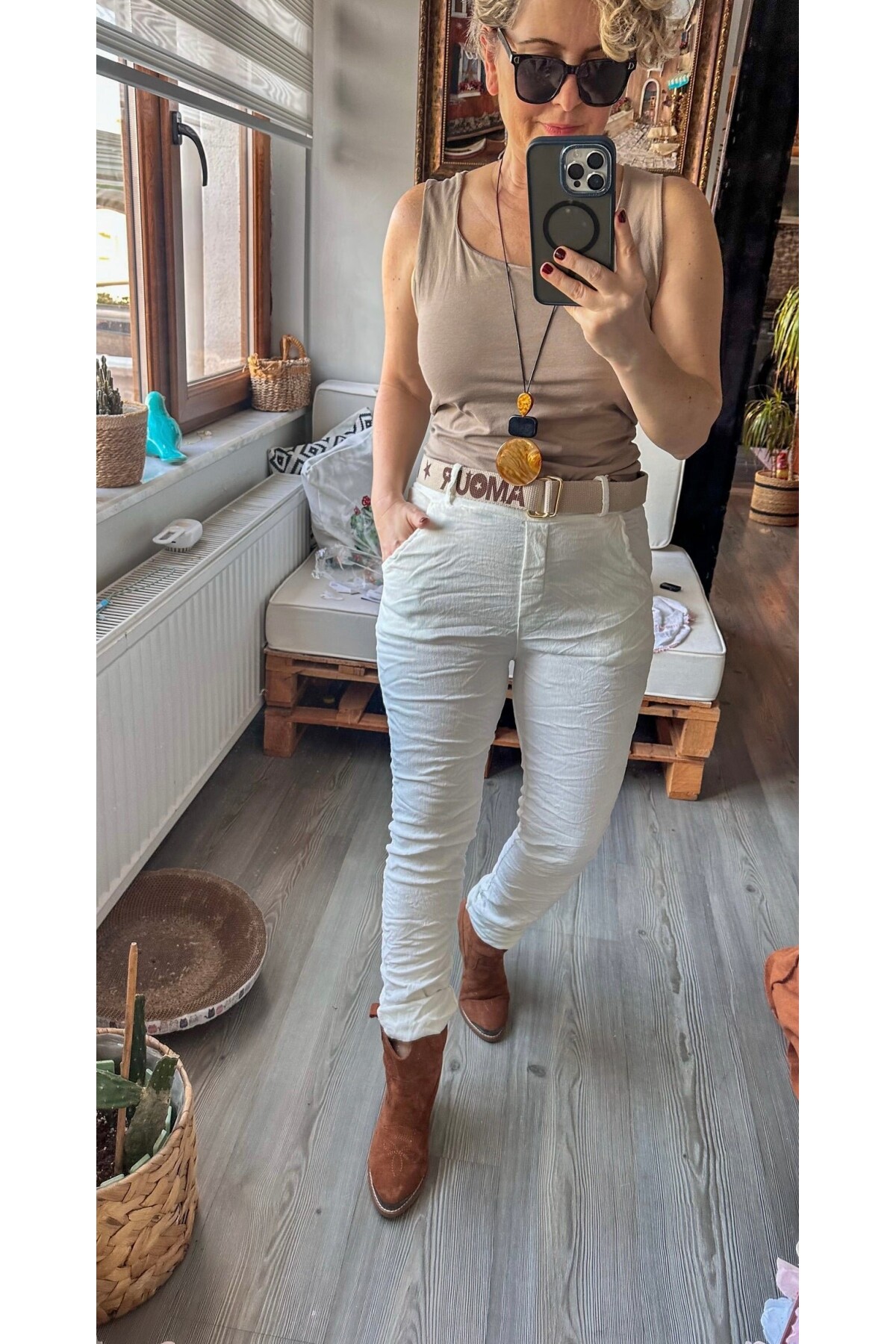 Amour İtalyan Sihirli Kemer Detaylı Pantolon Ekru
