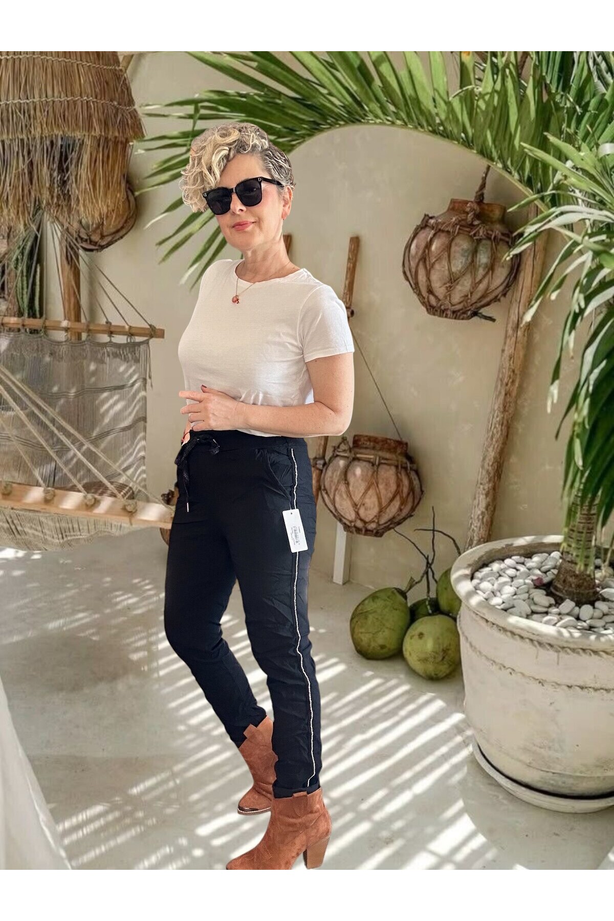 Lecce İtalyan Sihirli İnce Taş Şerit Detay Pantalon Siyah